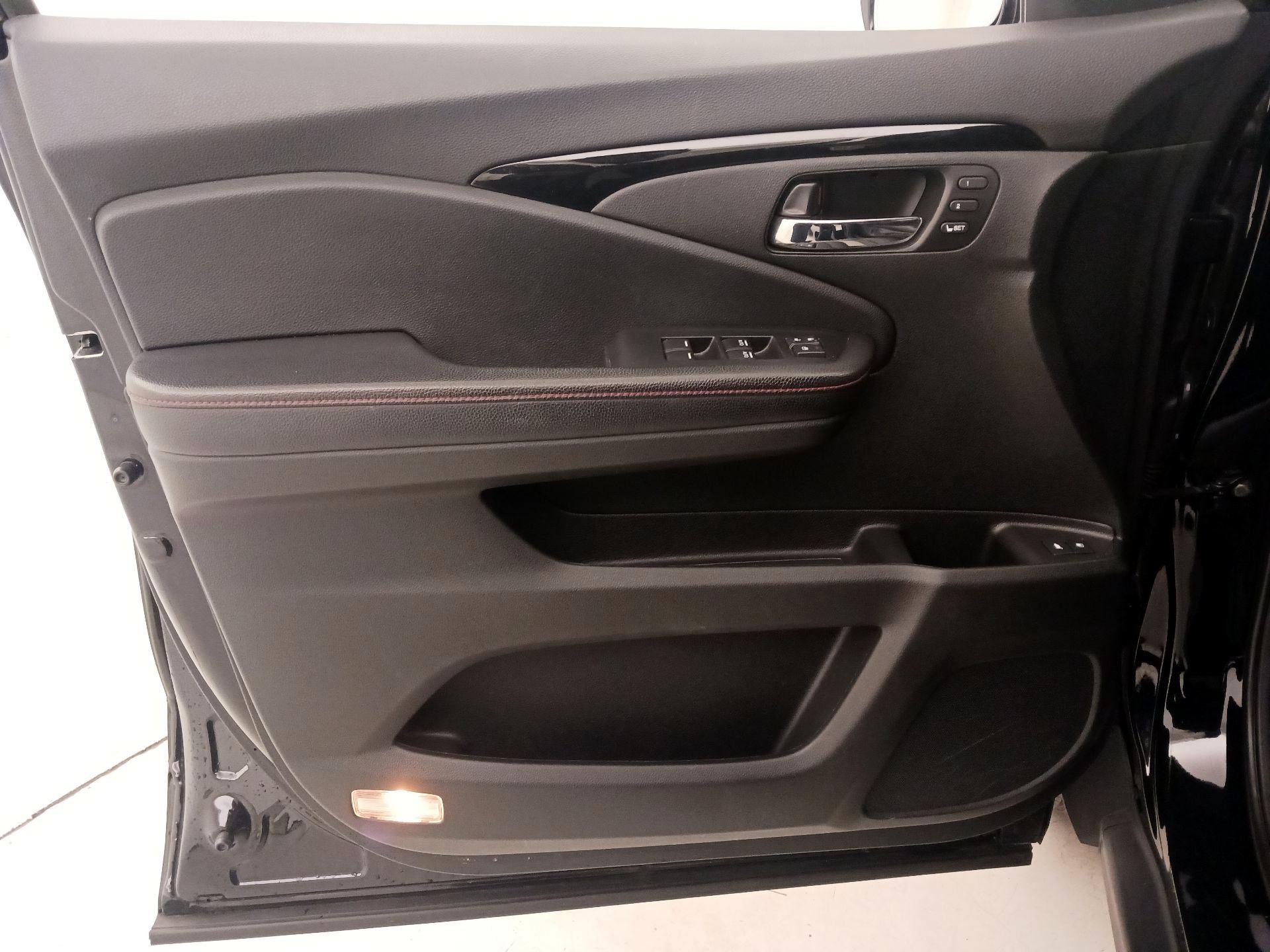 Thumbnail: 2021 Honda Pilot - 12