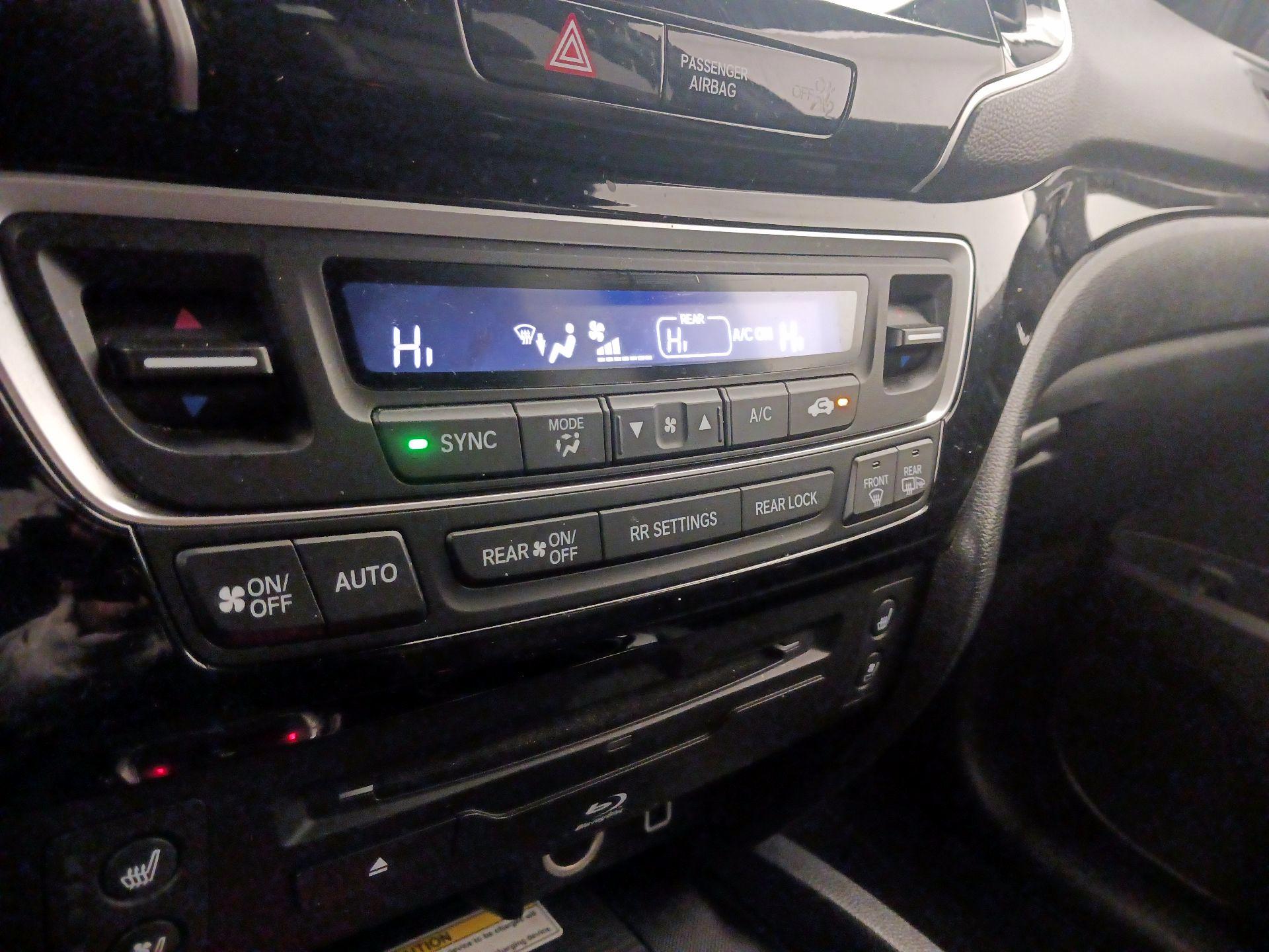 Thumbnail: 2021 Honda Pilot - 17