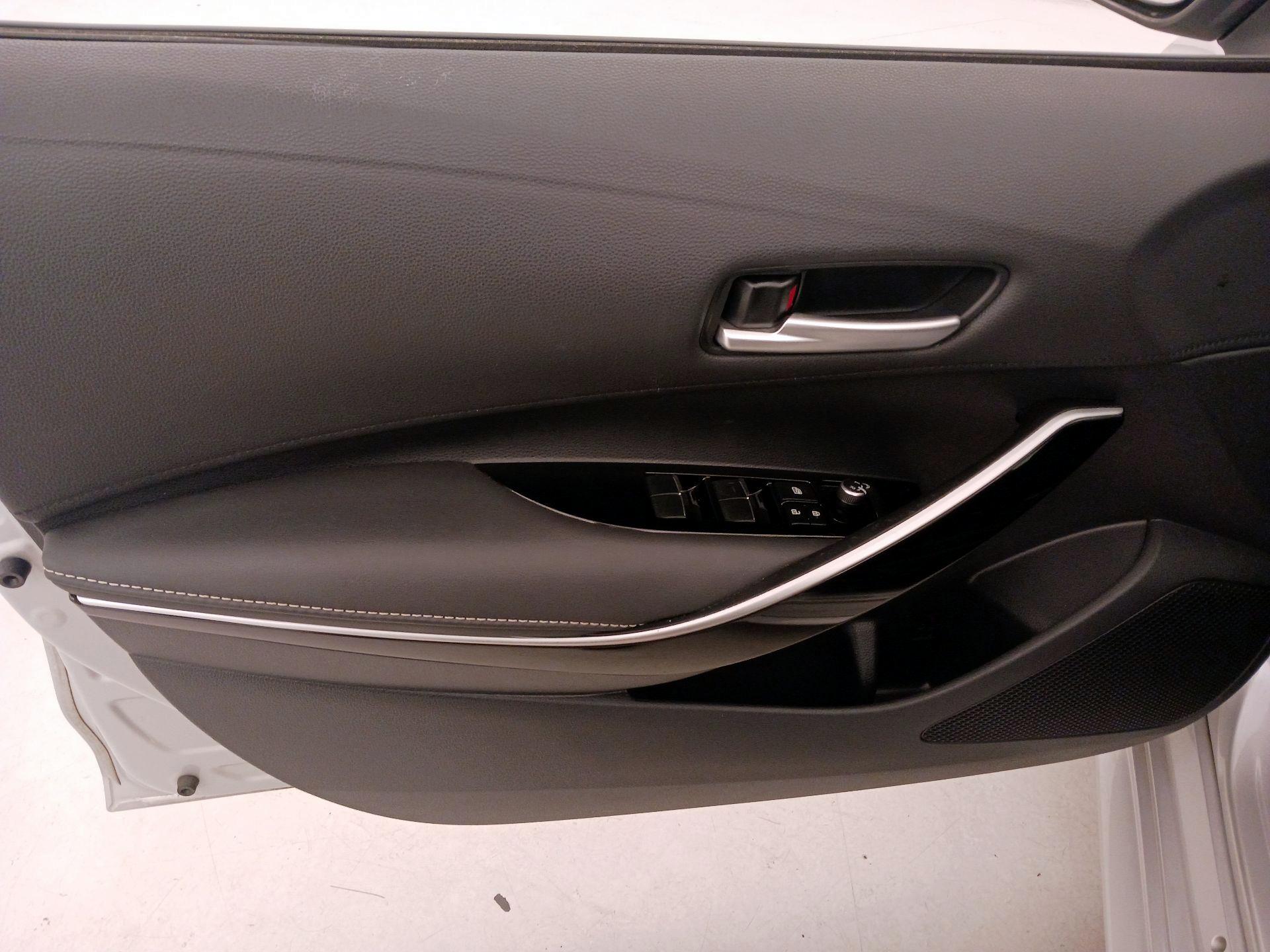 Thumbnail: 2020 Toyota Corolla - 12