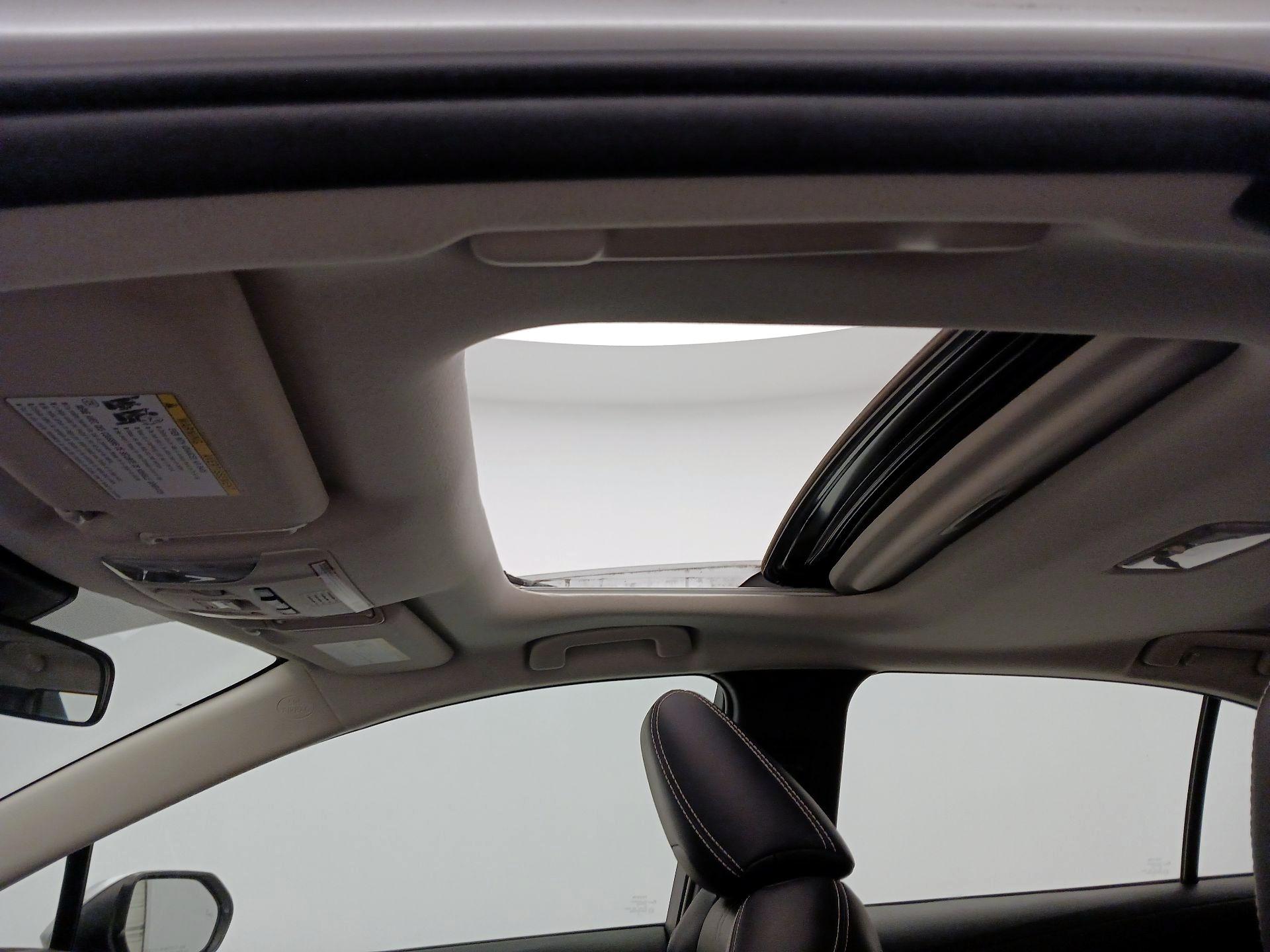 Thumbnail: 2020 Toyota Corolla - 18