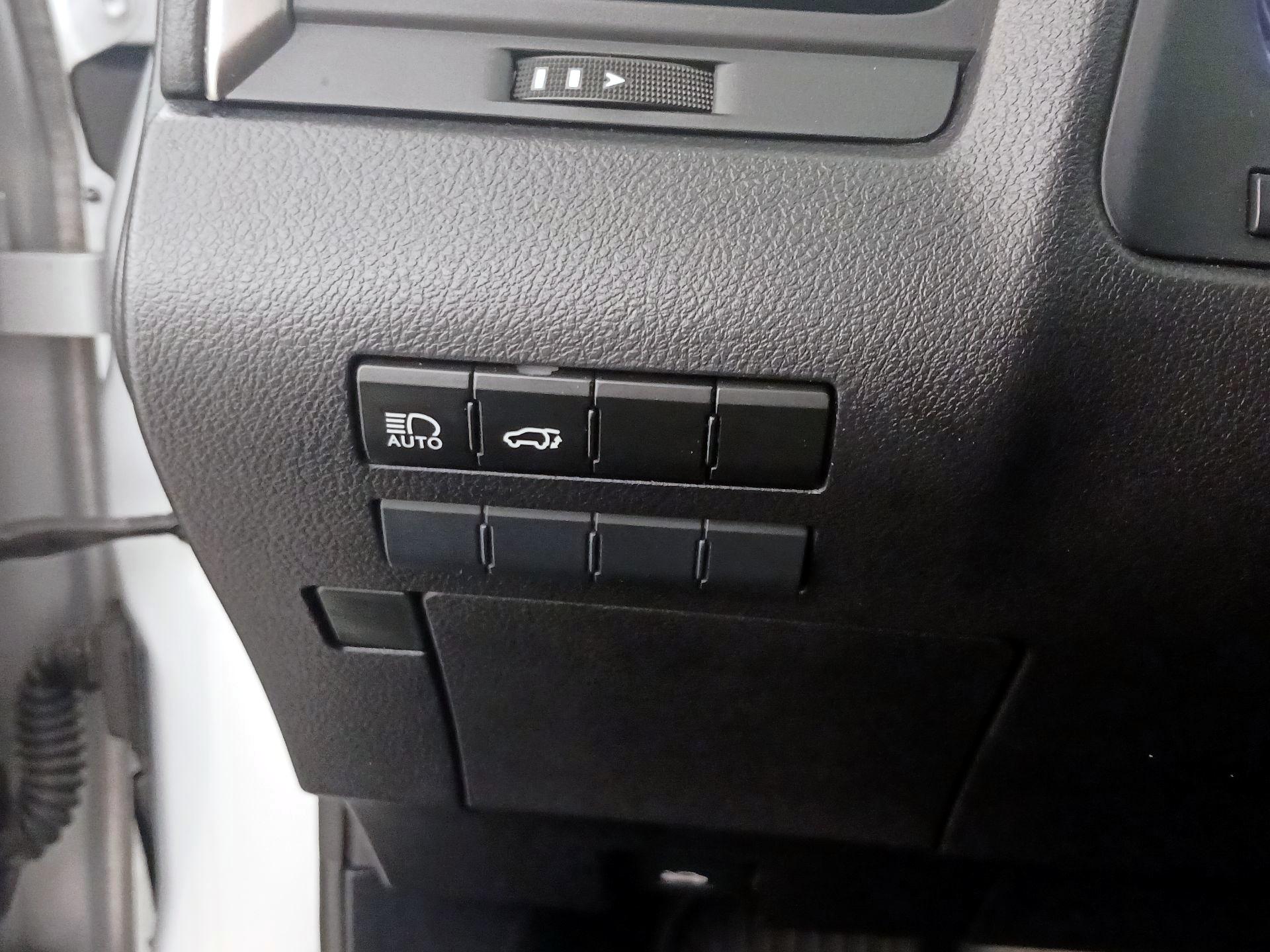 Thumbnail: 2019 Lexus RX - 13