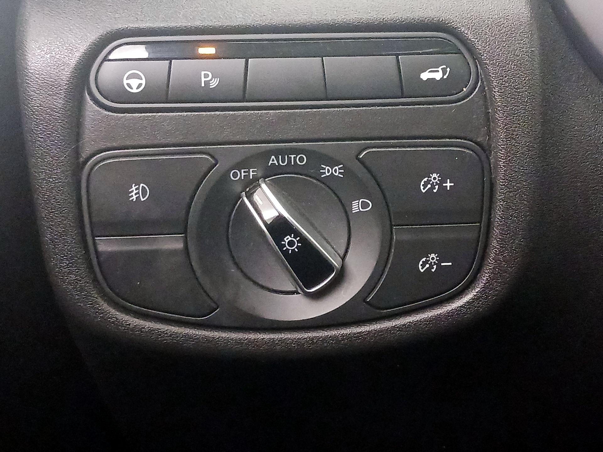 Thumbnail: 2021 INFINITI QX50 - 13