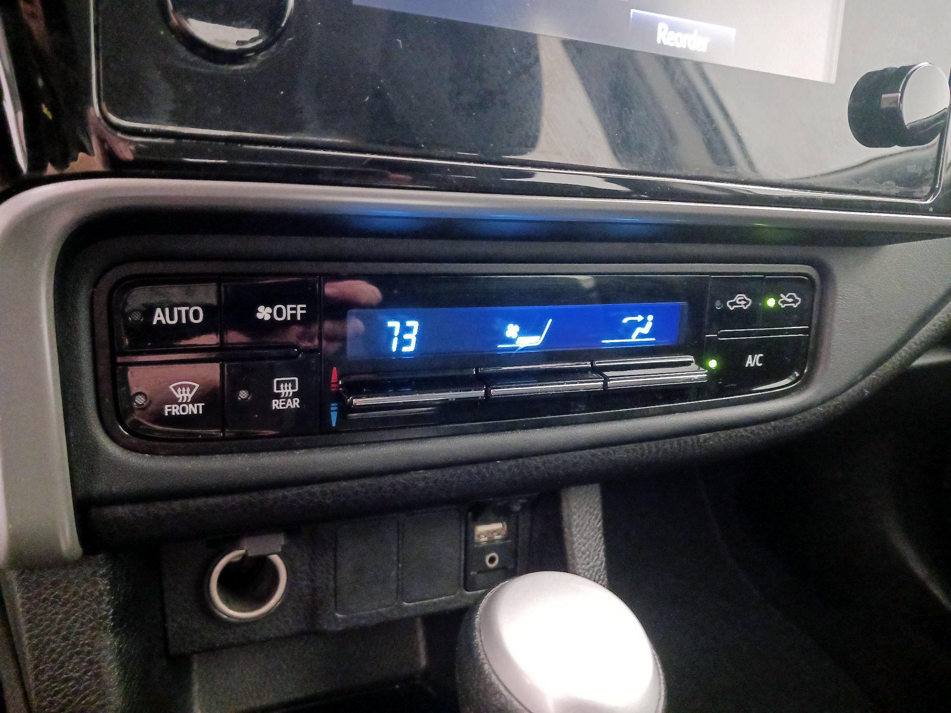 Thumbnail: 2019 Toyota Corolla - 16