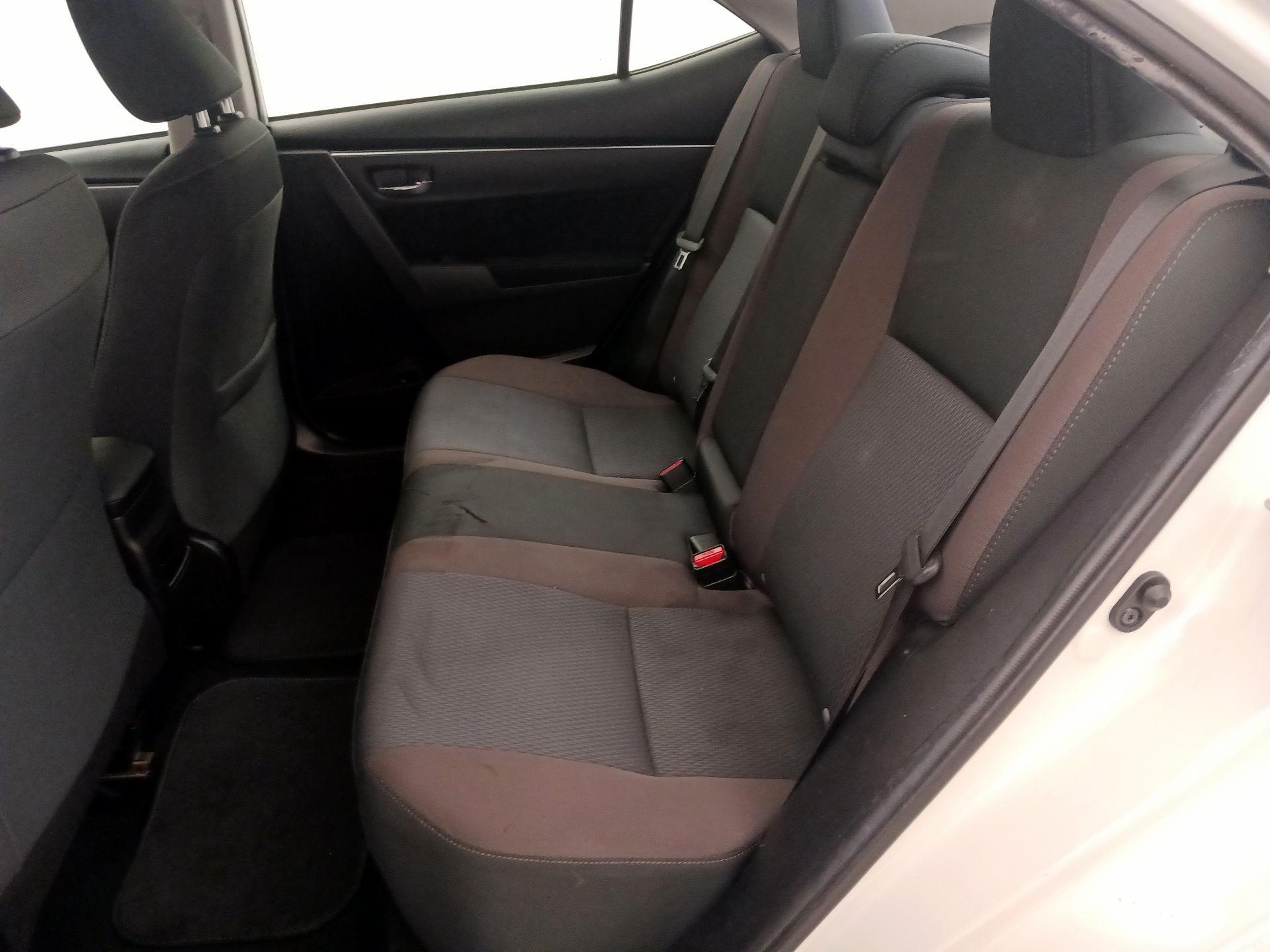 Thumbnail: 2019 Toyota Corolla - 19