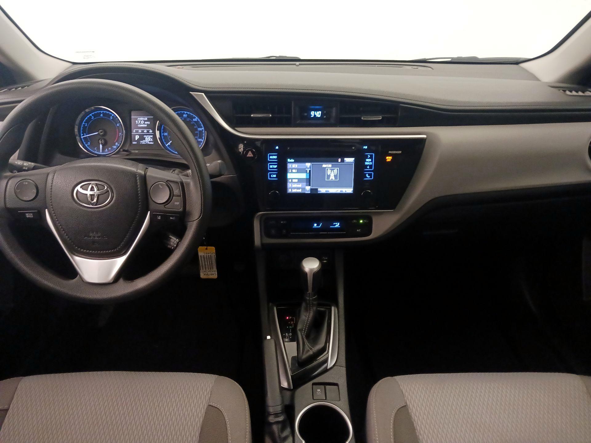 Thumbnail: 2017 Toyota Corolla - 9