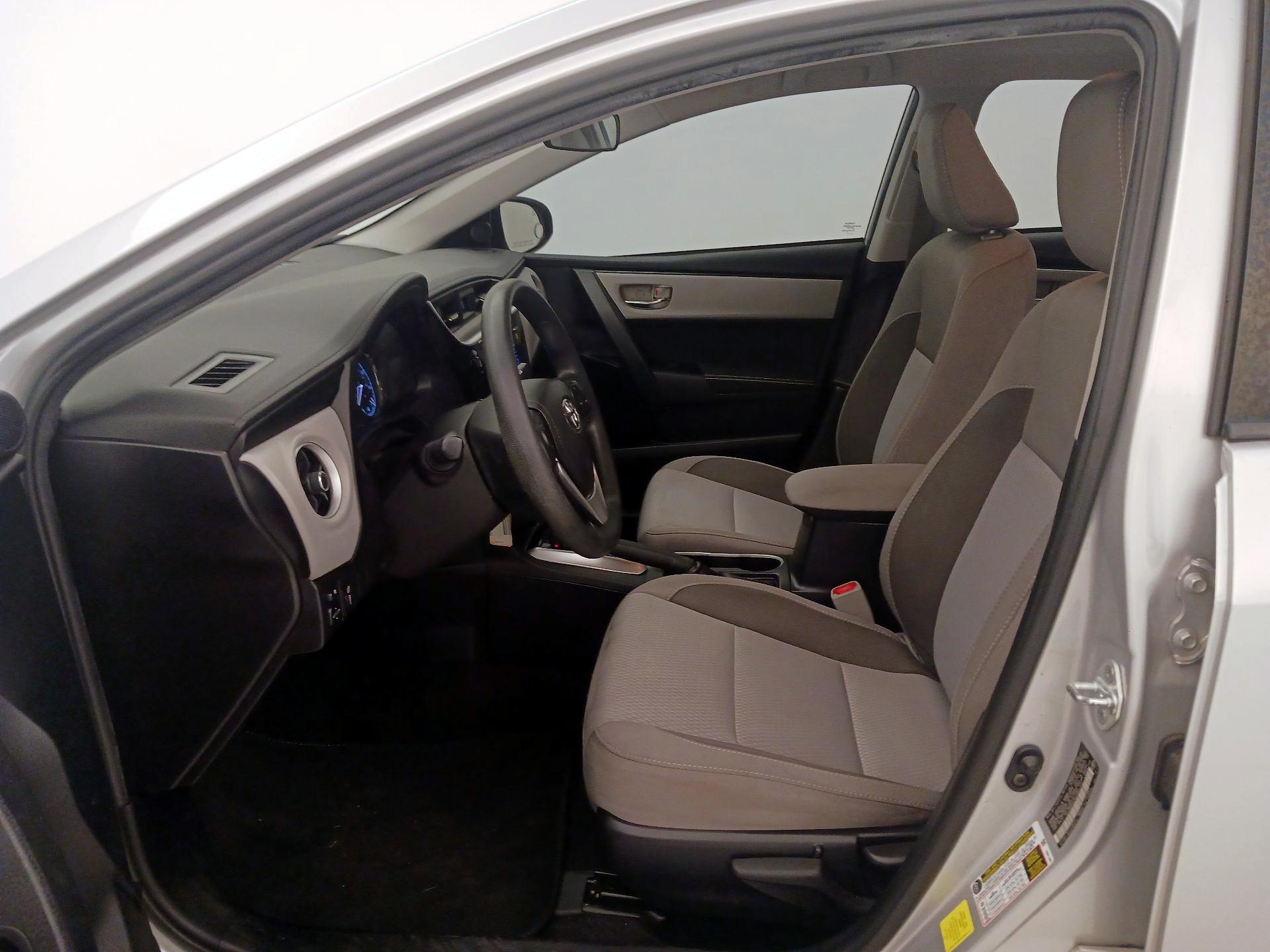 Thumbnail: 2017 Toyota Corolla - 11