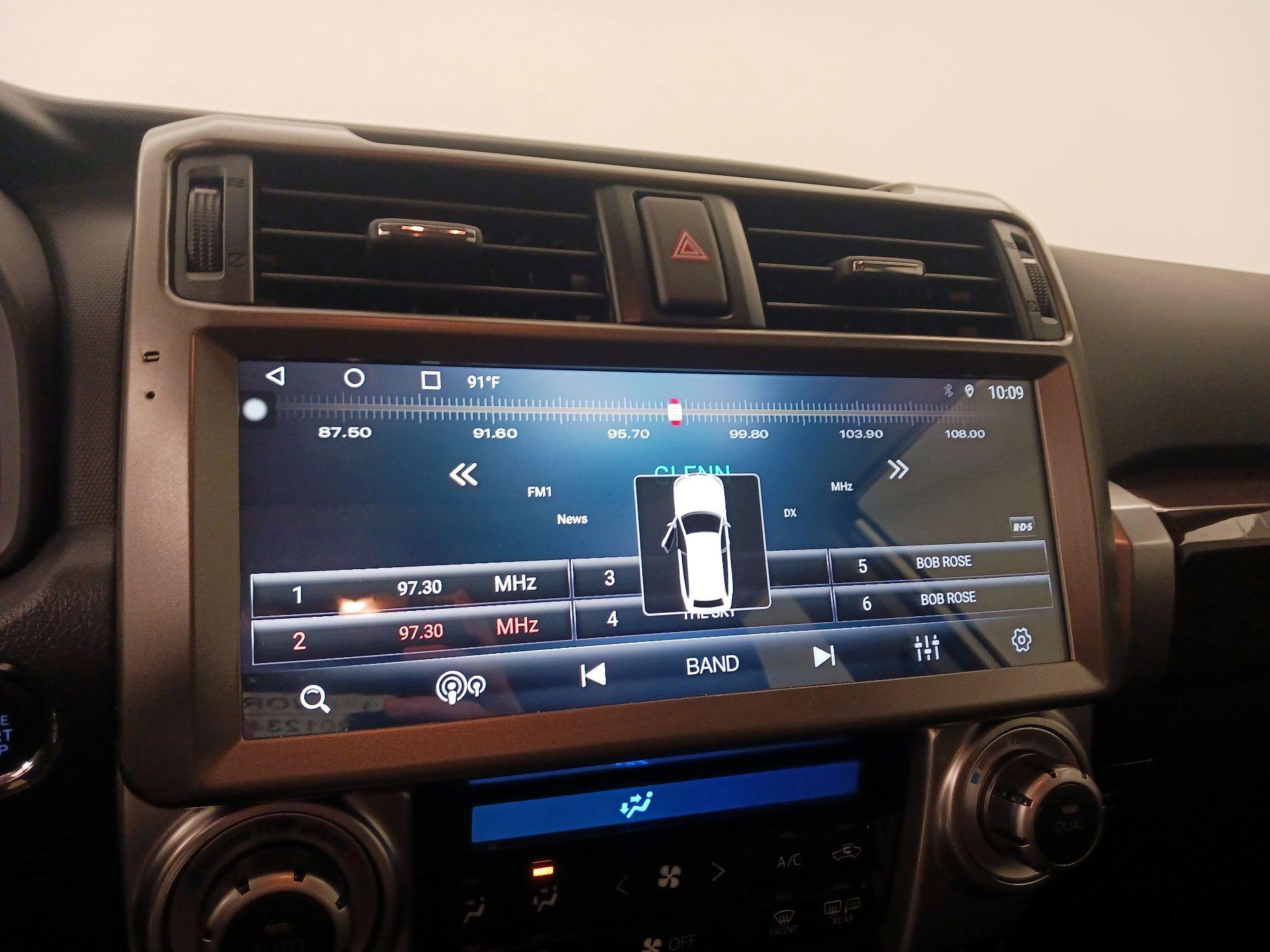 Thumbnail: 2014 Toyota 4Runner - 15