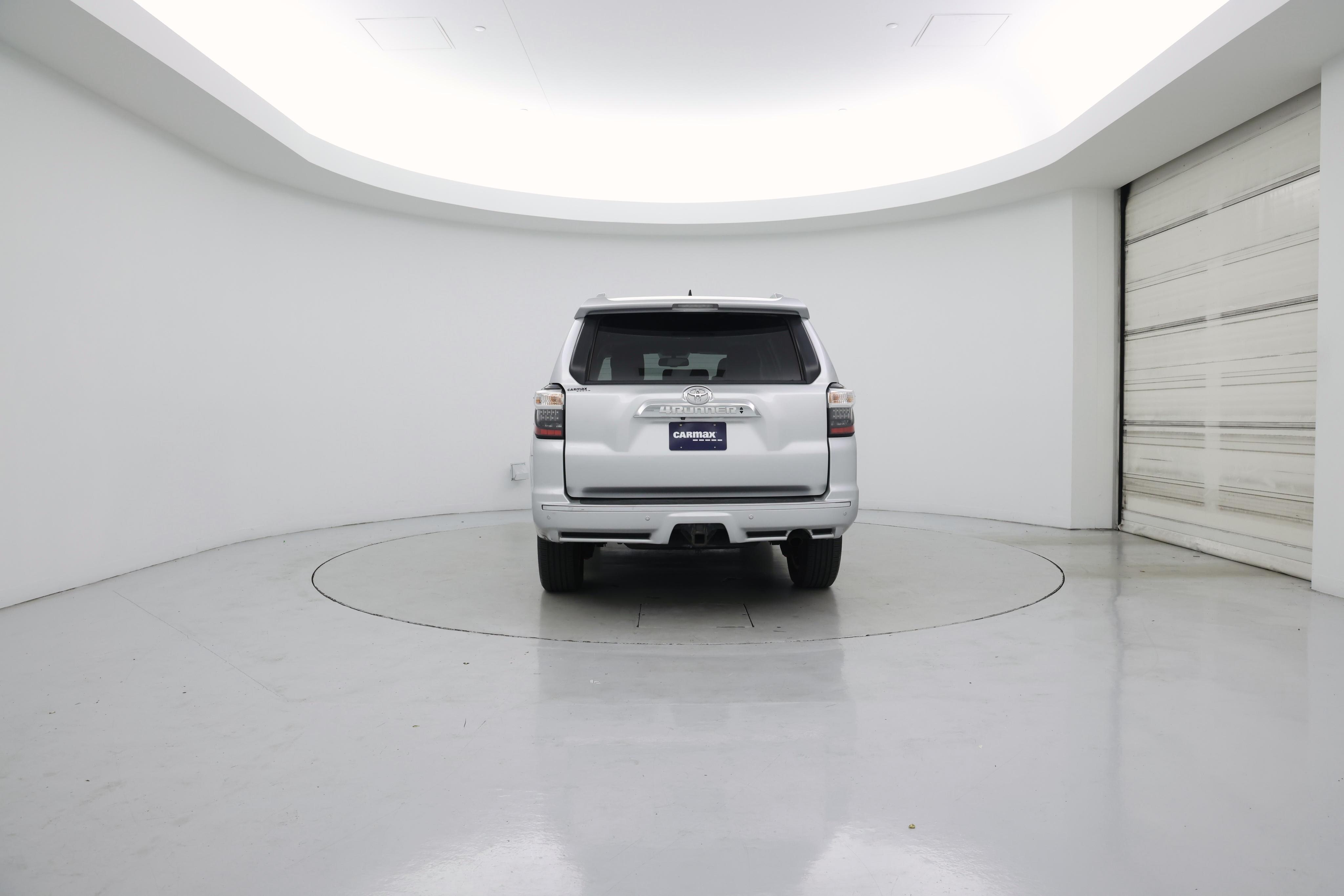 Thumbnail: 2014 Toyota 4Runner - 6