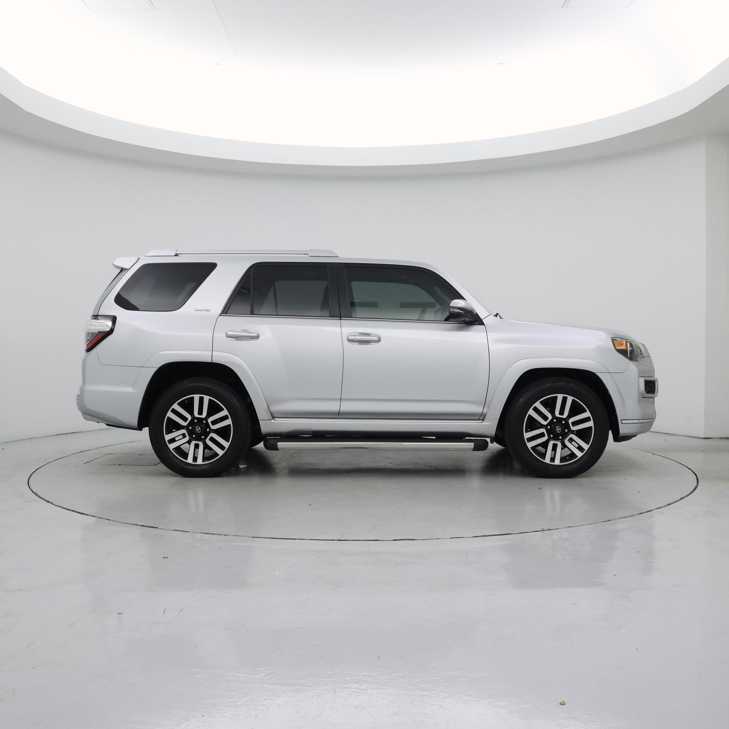 Thumbnail: 2014 Toyota 4Runner - 7