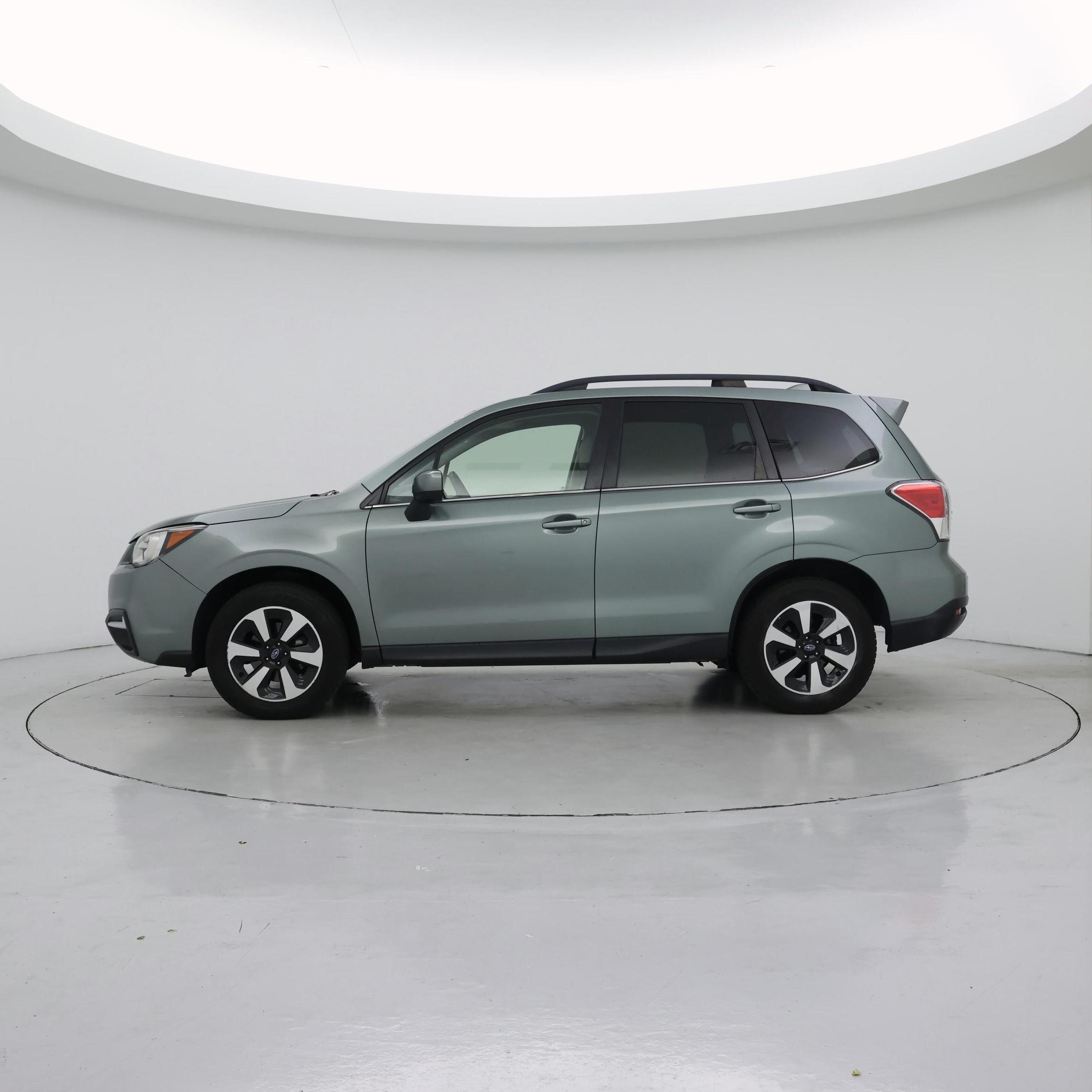 Thumbnail: 2017 Subaru Forester - 3