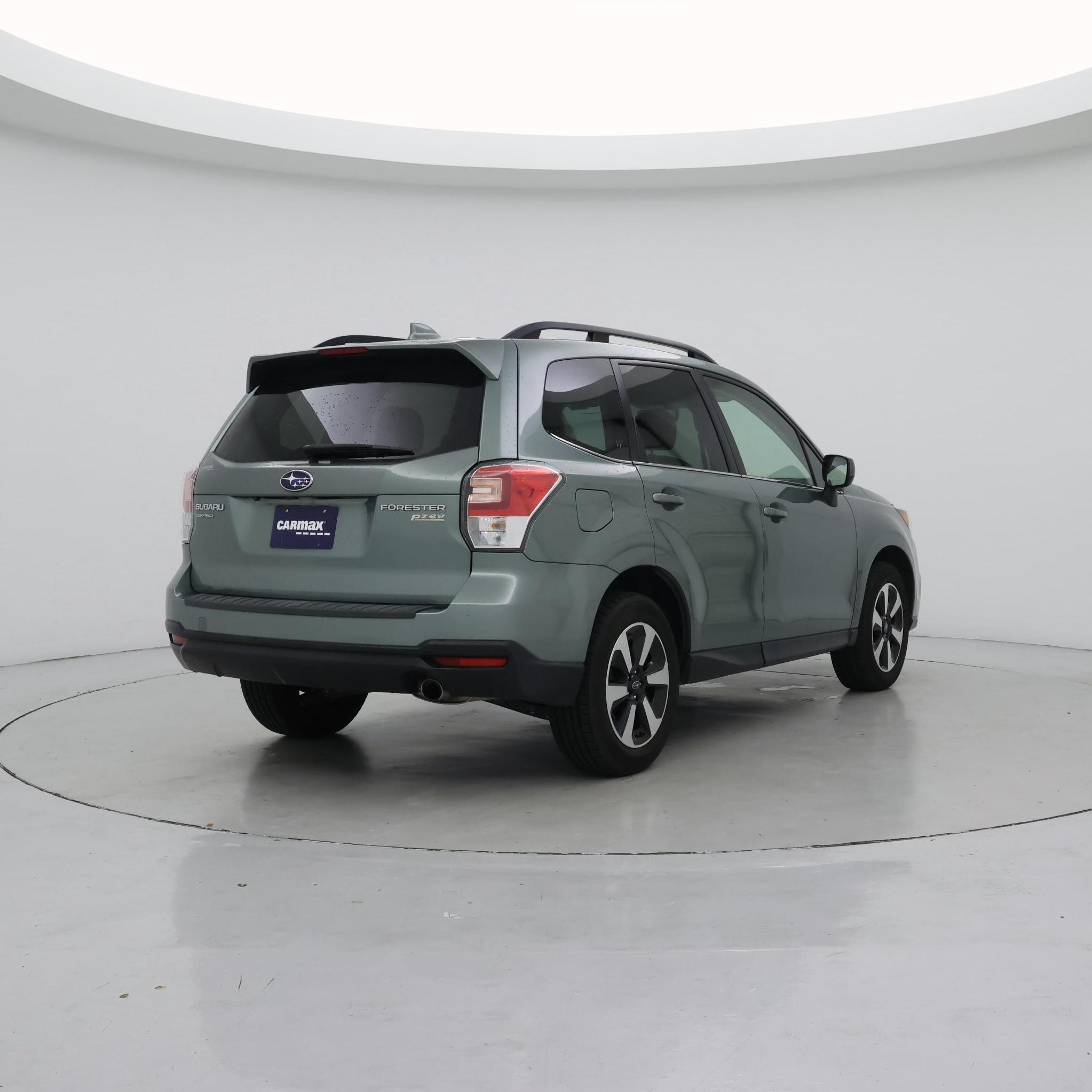 Thumbnail: 2017 Subaru Forester - 8