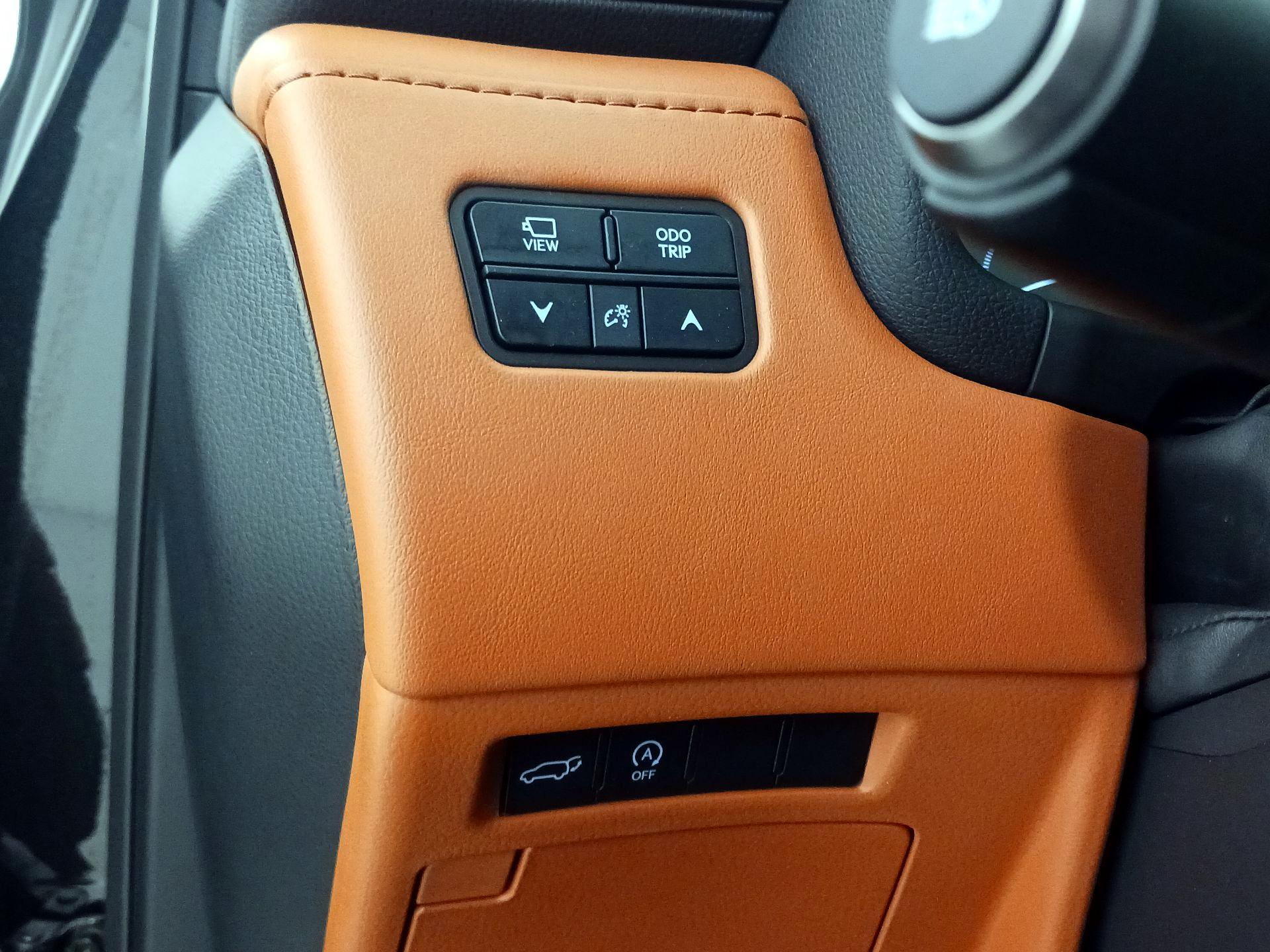 Thumbnail: 2023 Lexus LX - 13