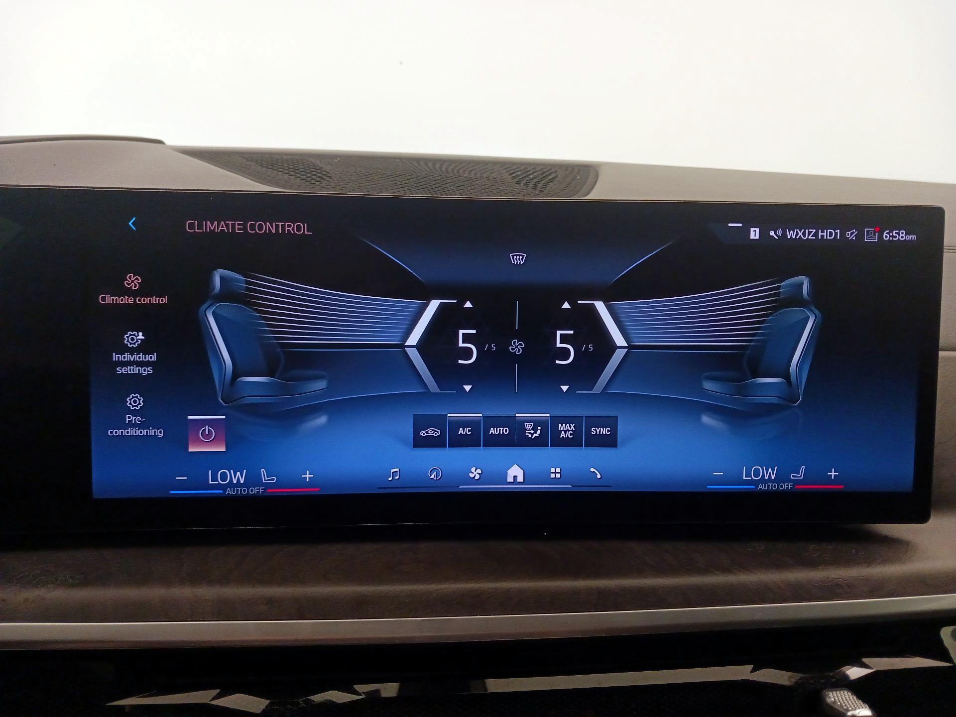 Thumbnail: 2024 BMW X5 - 17