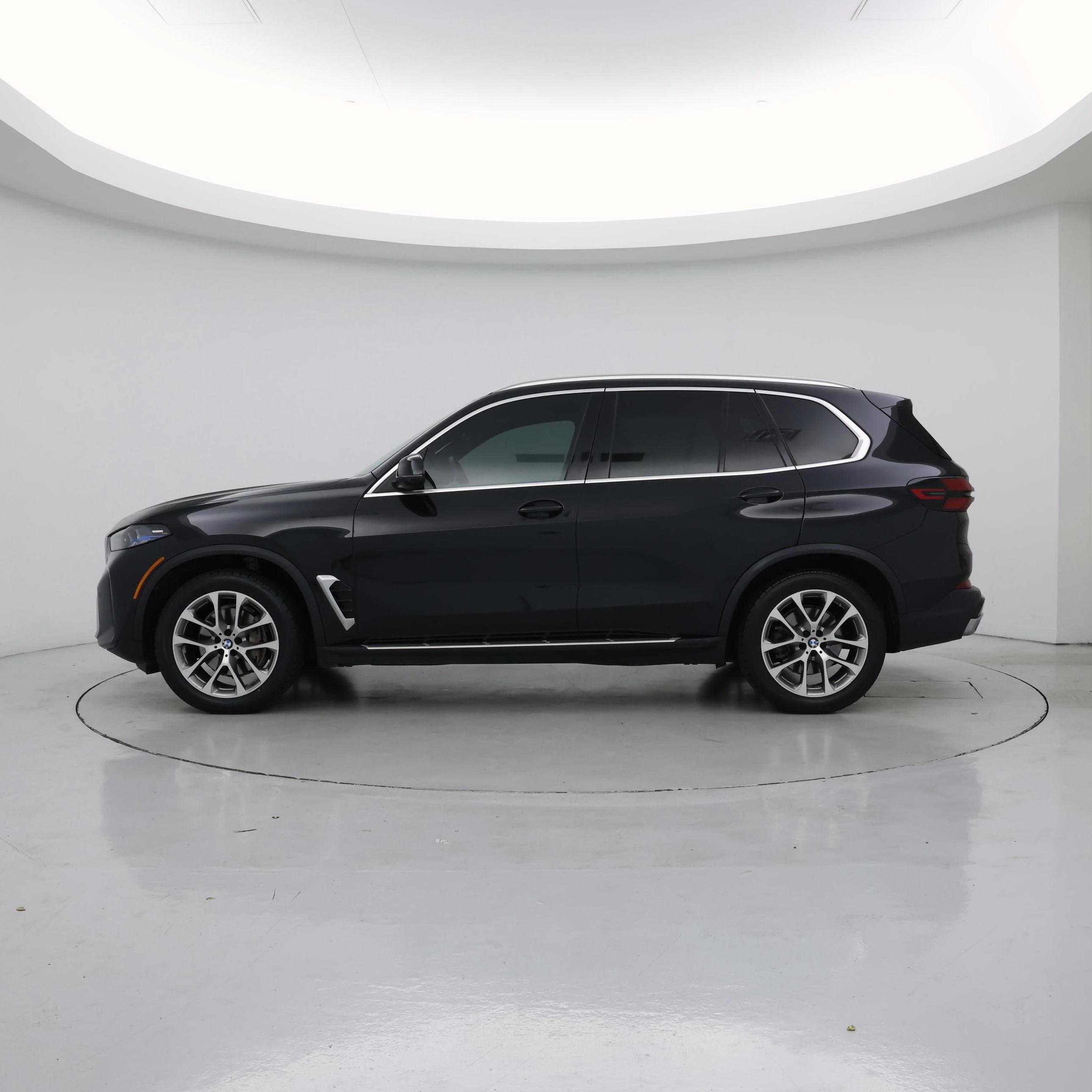 Thumbnail: 2024 BMW X5 - 3