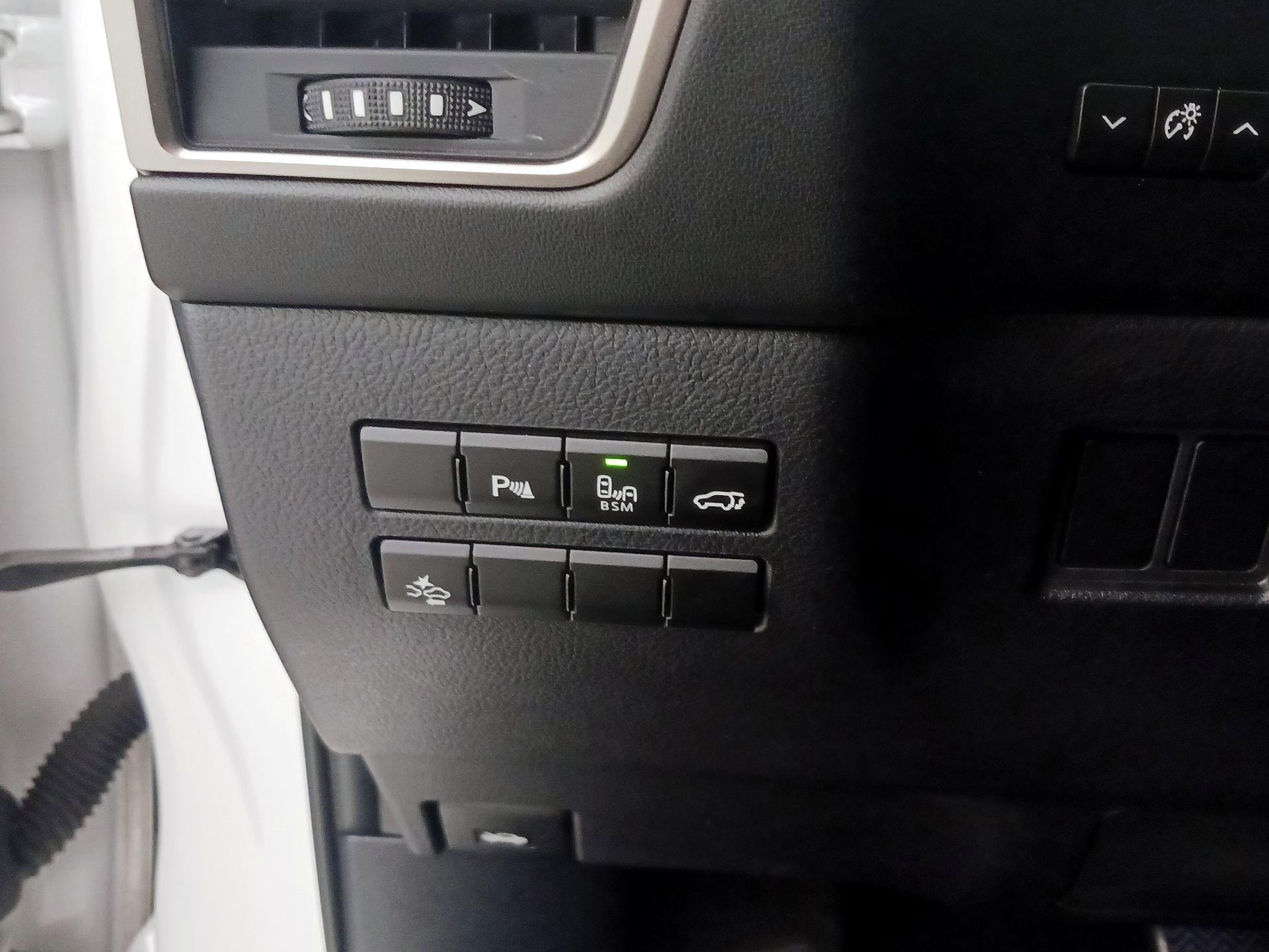 Thumbnail: 2016 Lexus NX - 13