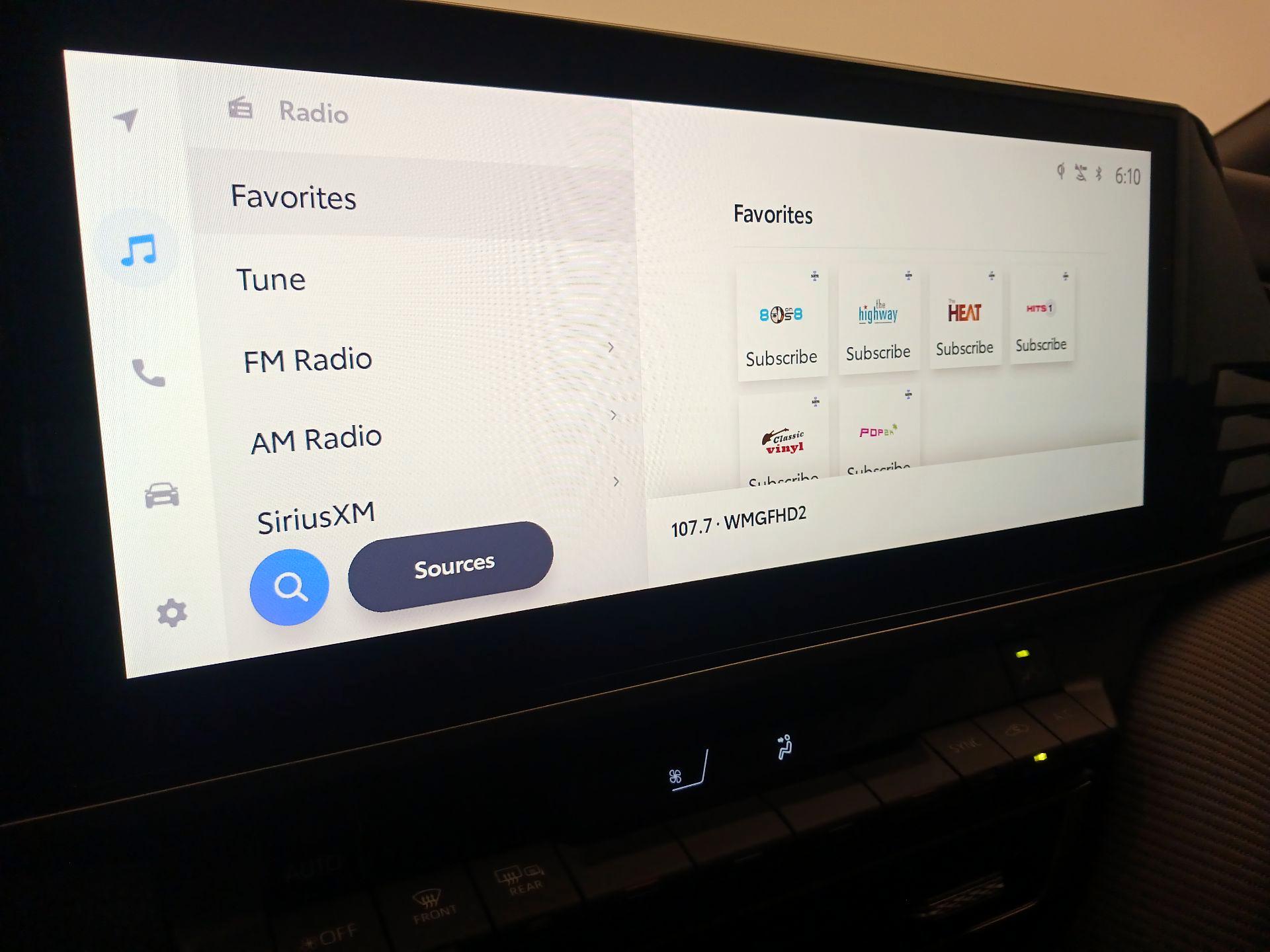 Thumbnail: 2025 Toyota Camry - 15