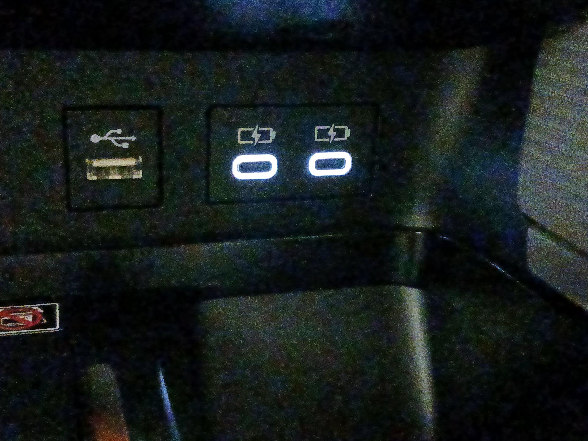 Thumbnail: 2025 Toyota Camry - 18