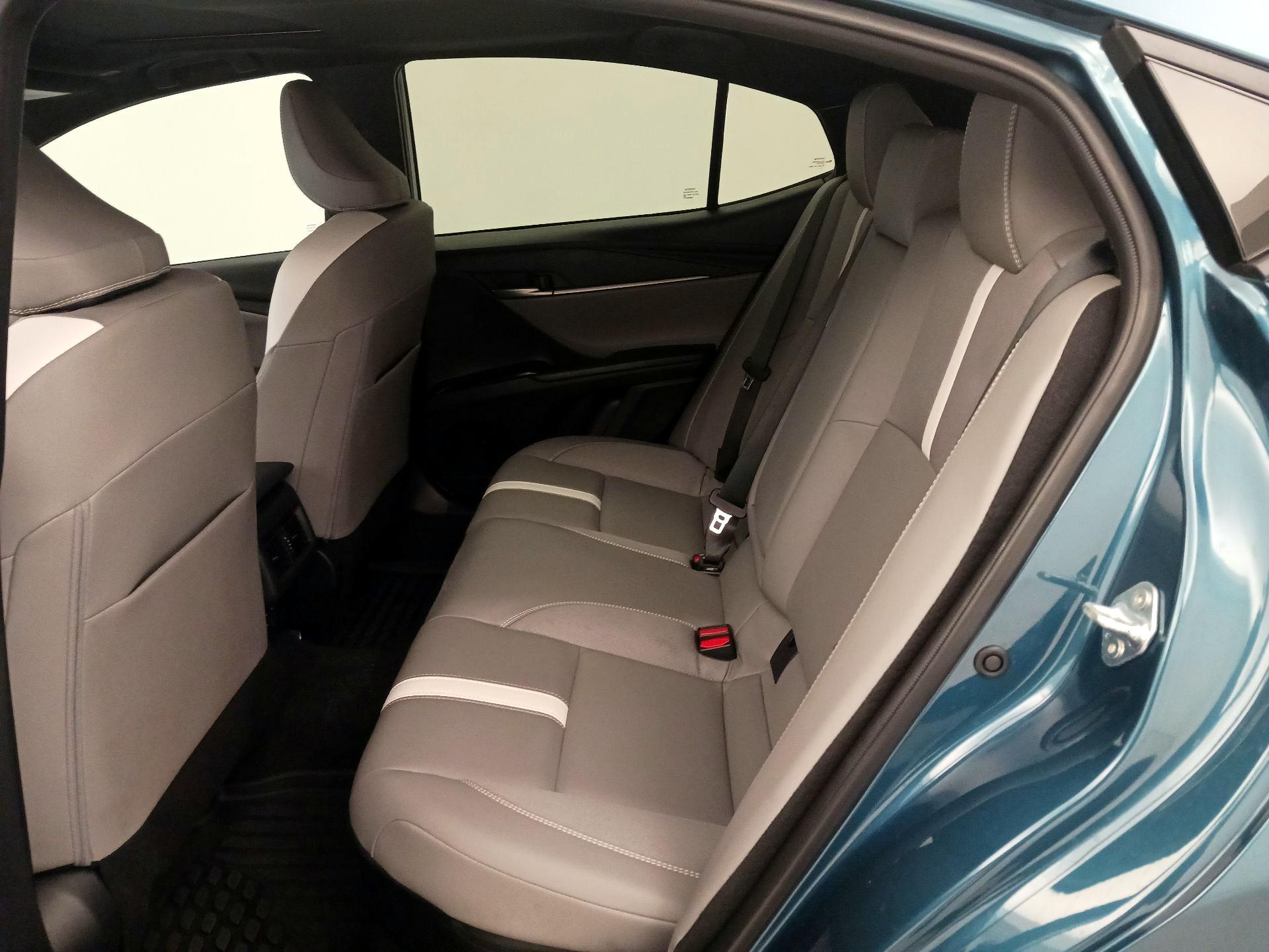 Thumbnail: 2025 Toyota Camry - 20