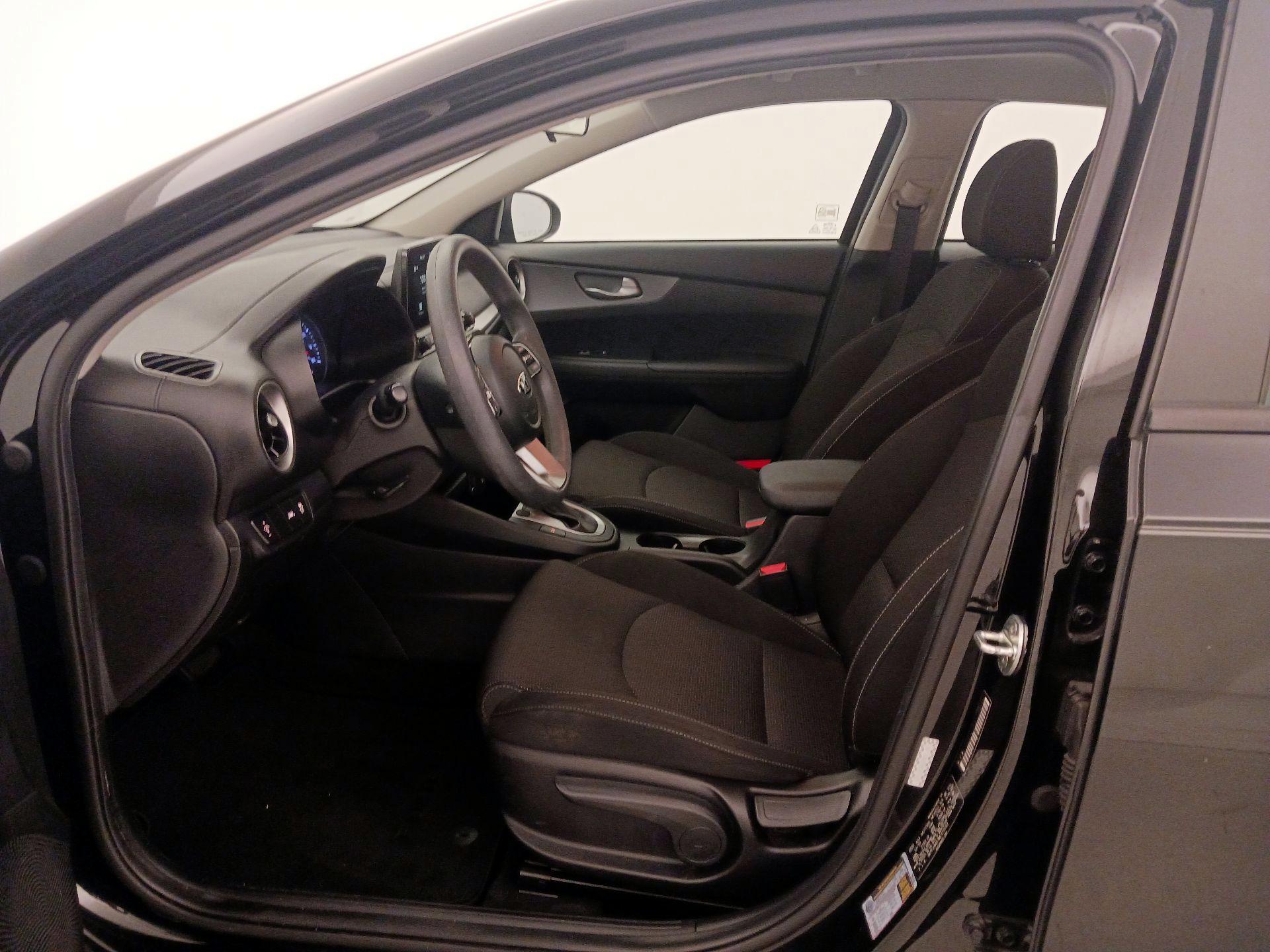 Thumbnail: 2021 Kia Forte - 11