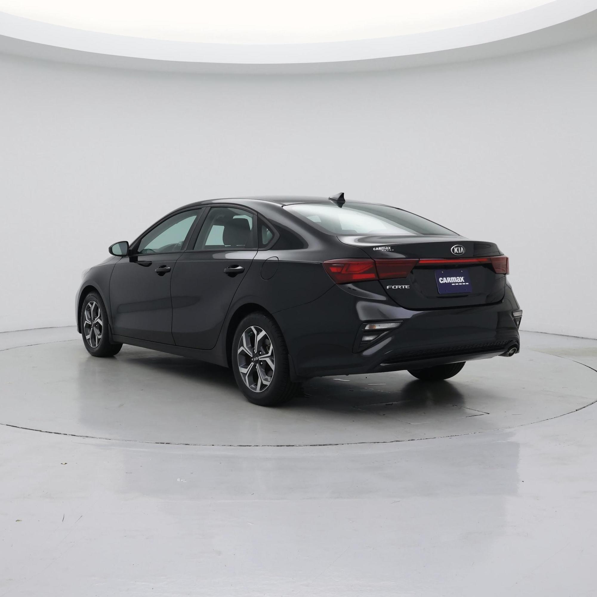 Thumbnail: 2021 Kia Forte - 2