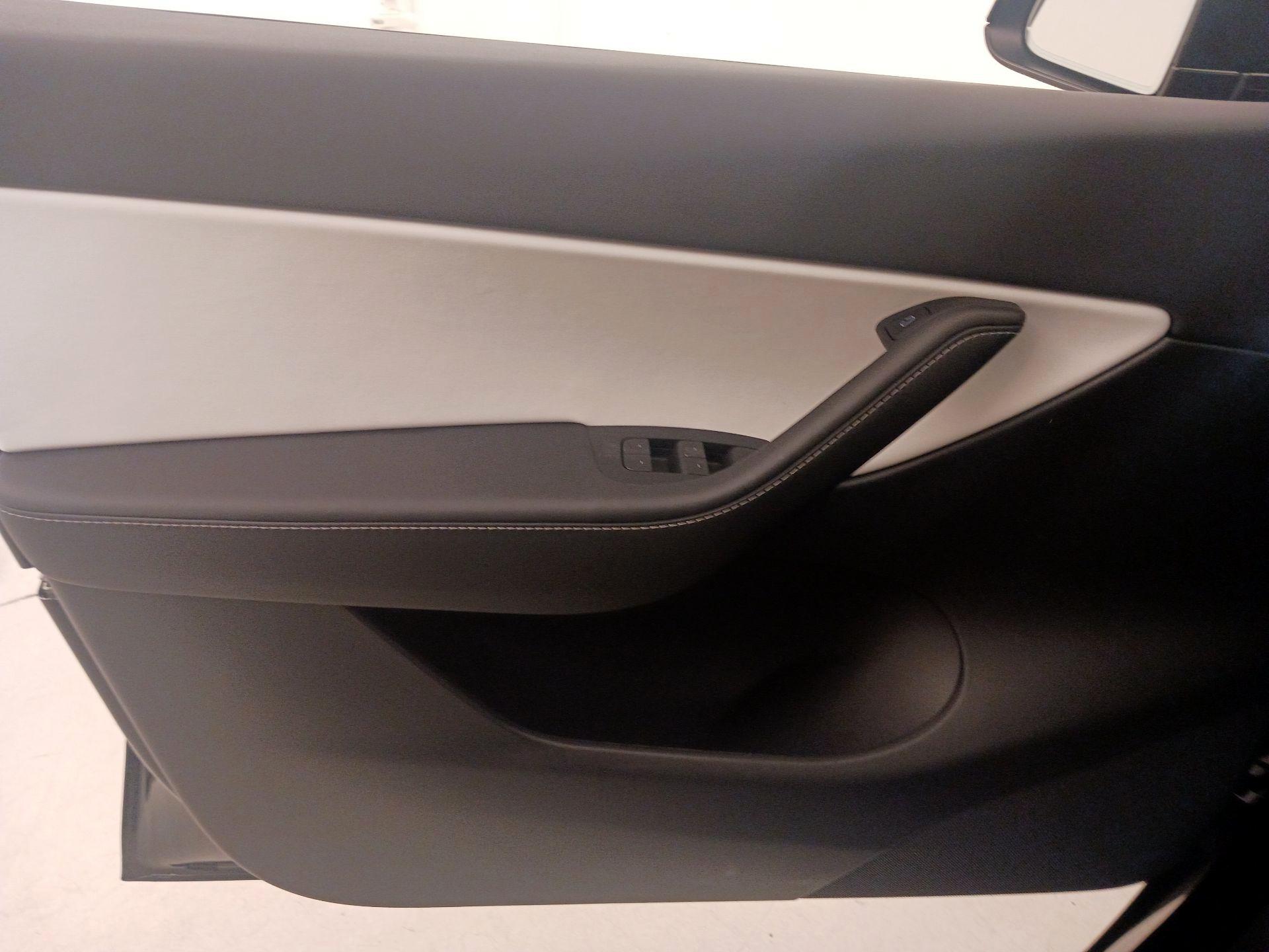 Thumbnail: 2022 Tesla Model Y - 12