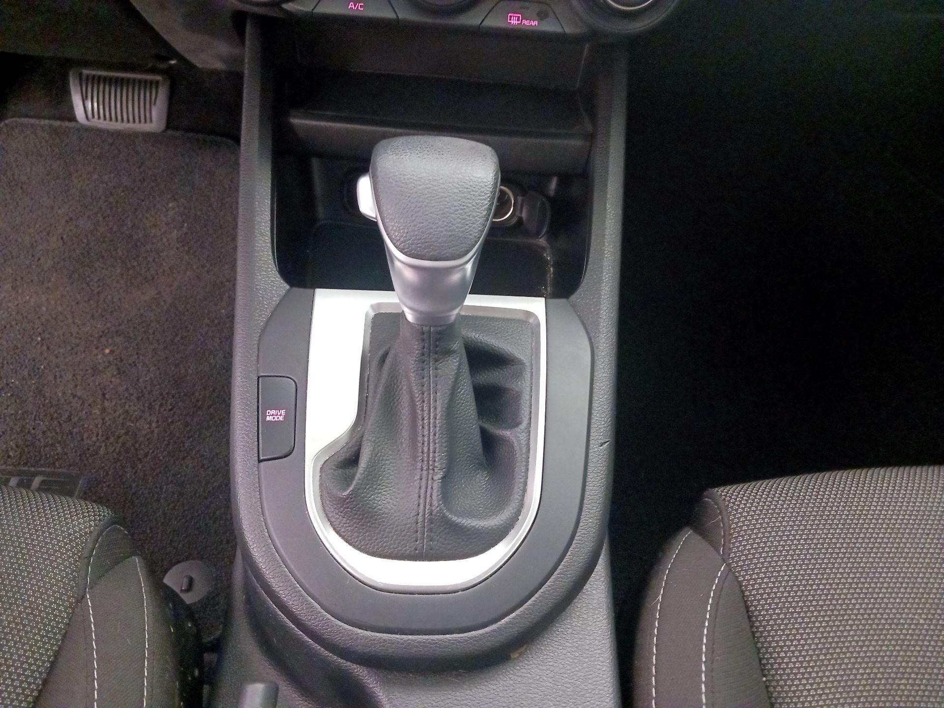 Thumbnail: 2022 Kia Forte - 17