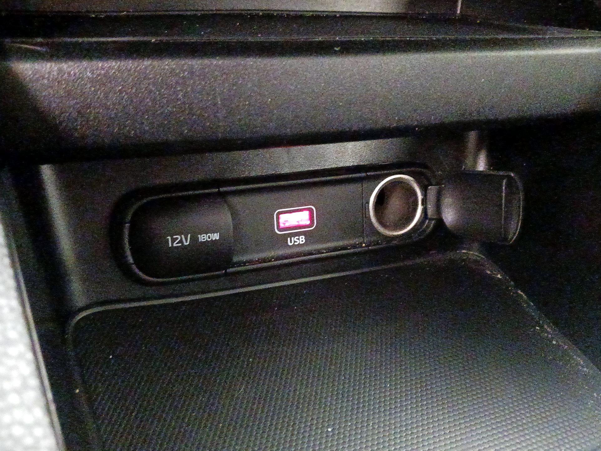 Thumbnail: 2022 Kia Forte - 18