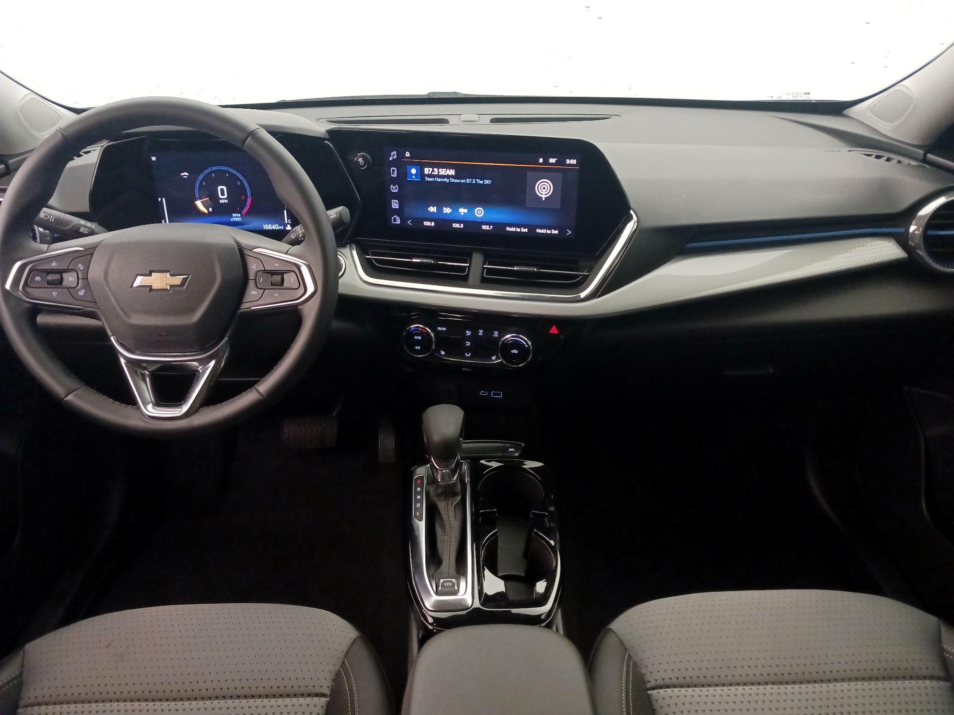 Thumbnail: 2025 Chevrolet Trax - 9