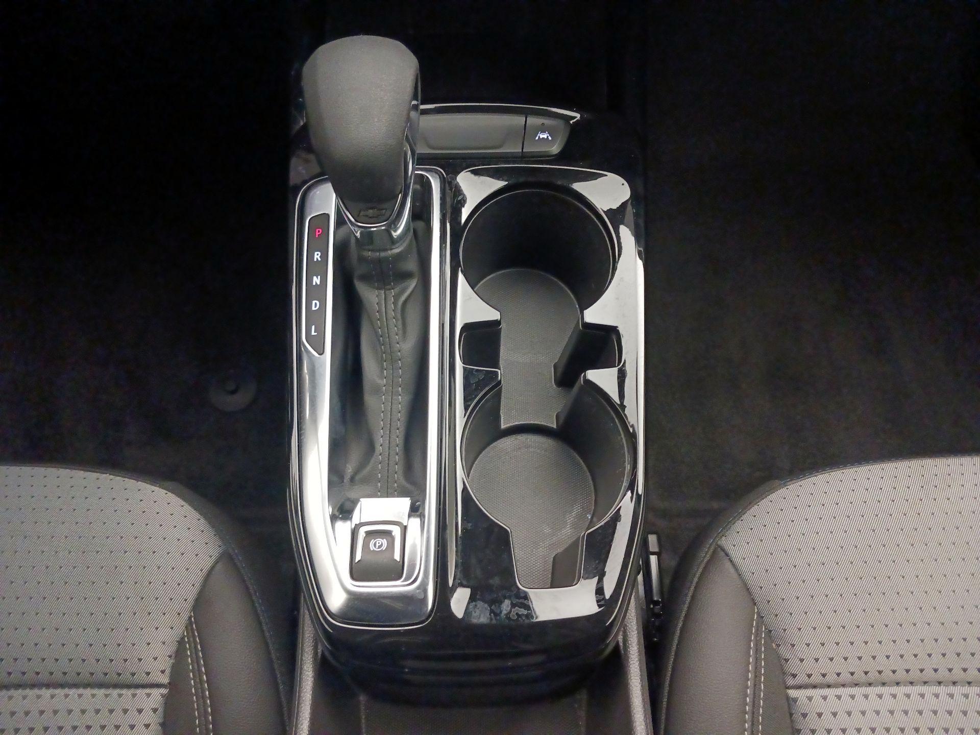 Thumbnail: 2025 Chevrolet Trax - 17