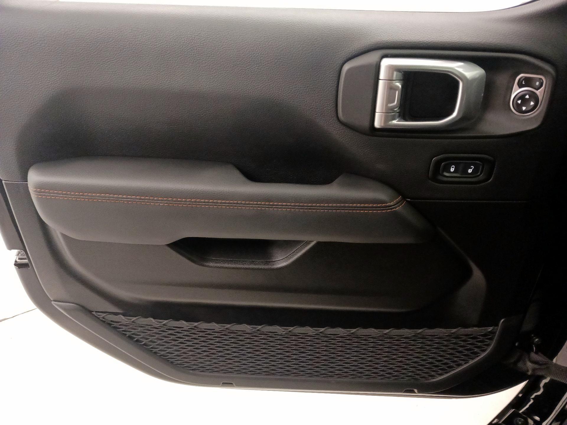 Thumbnail: 2023 Jeep Gladiator - 12