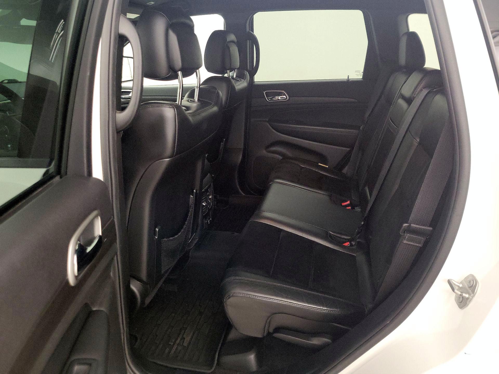 Thumbnail: 2017 Jeep Grand Cherokee - 20