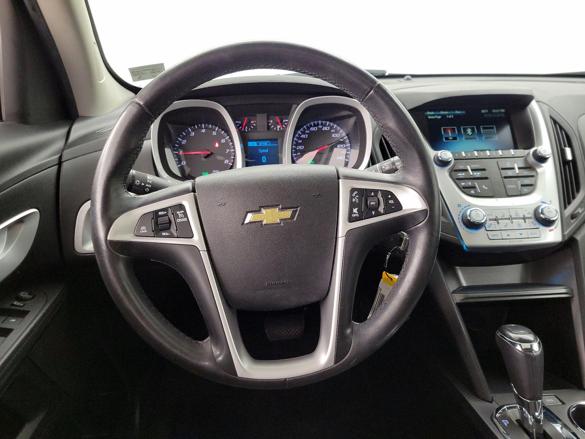 Thumbnail: 2017 Chevrolet Equinox - 10