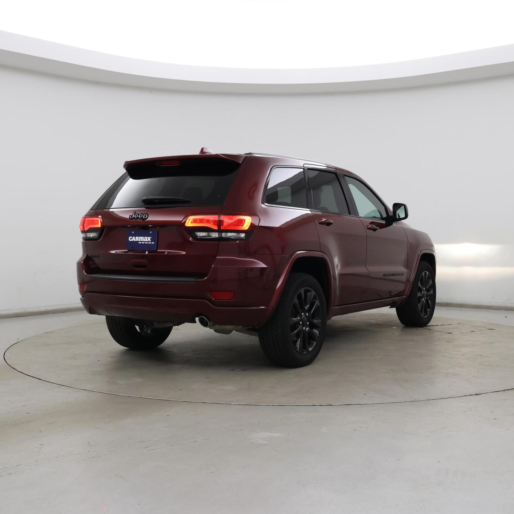 Thumbnail: 2021 Jeep Grand Cherokee - 8