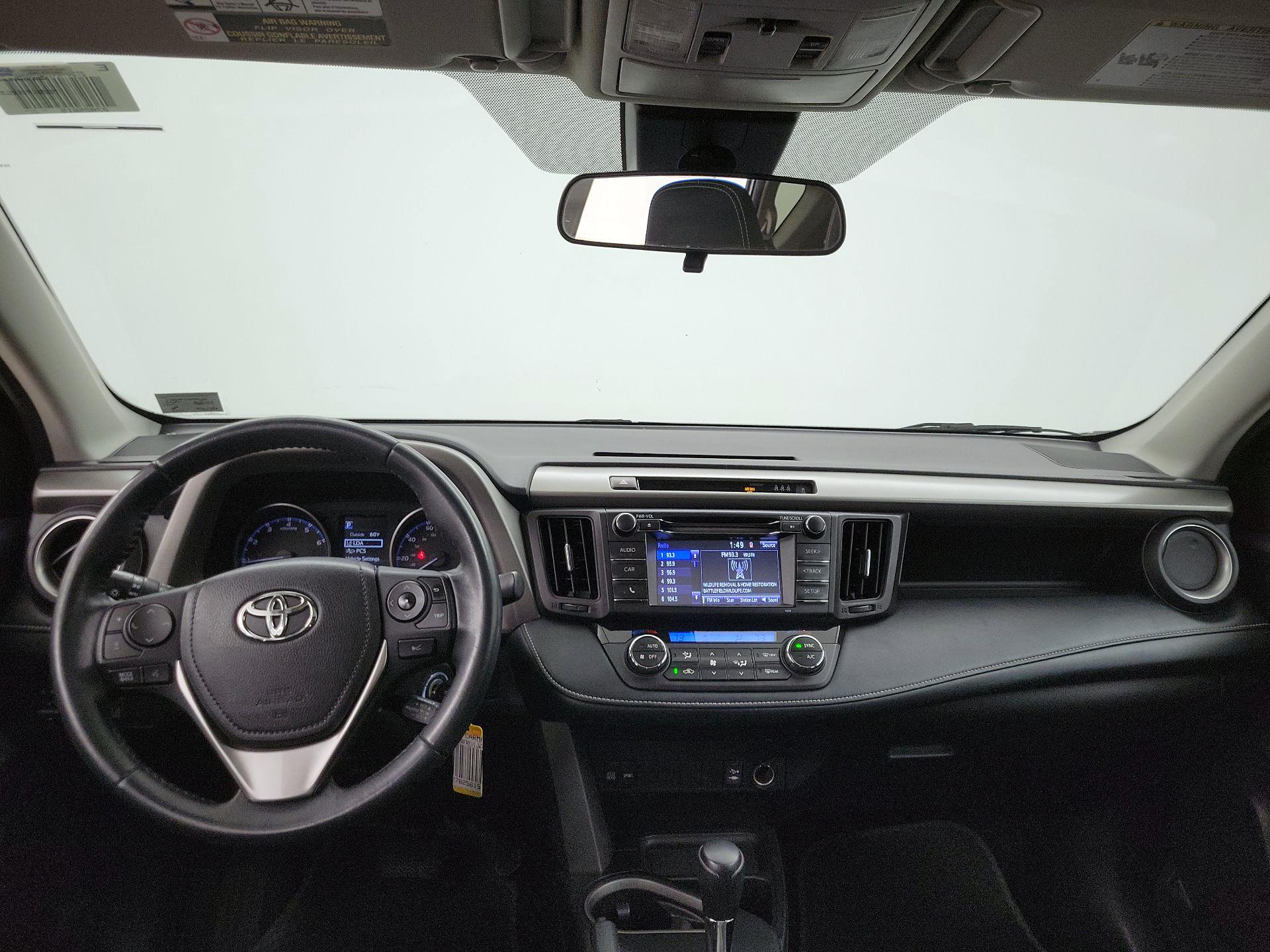 Thumbnail: 2018 Toyota RAV4 - 9