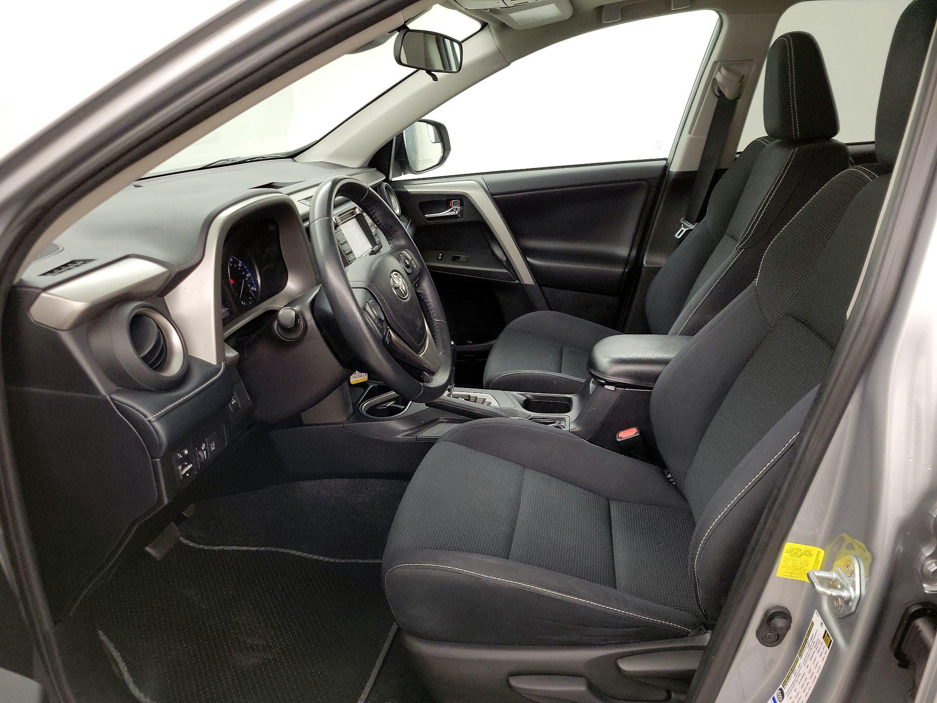 Thumbnail: 2018 Toyota RAV4 - 11