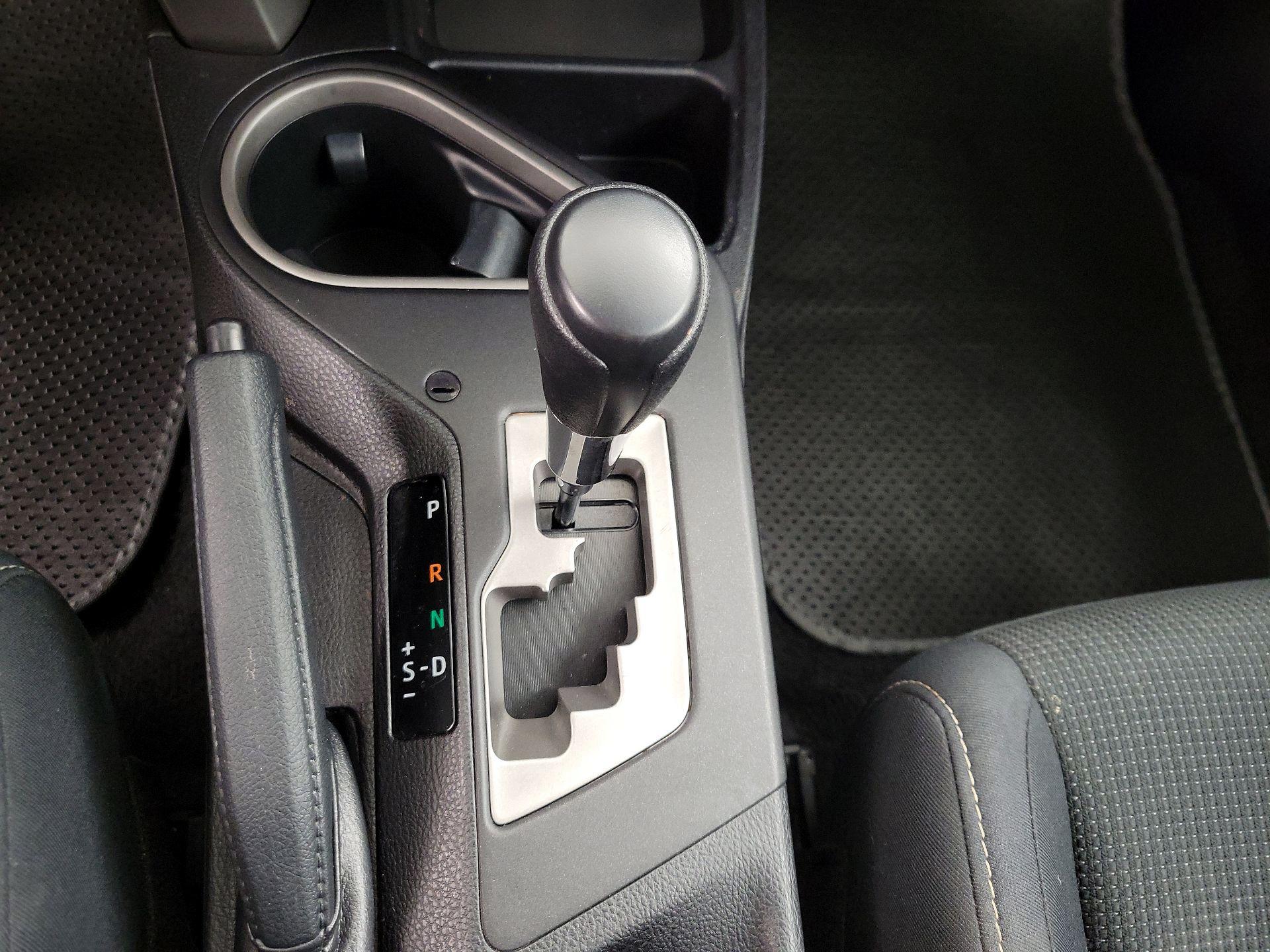 Thumbnail: 2018 Toyota RAV4 - 17