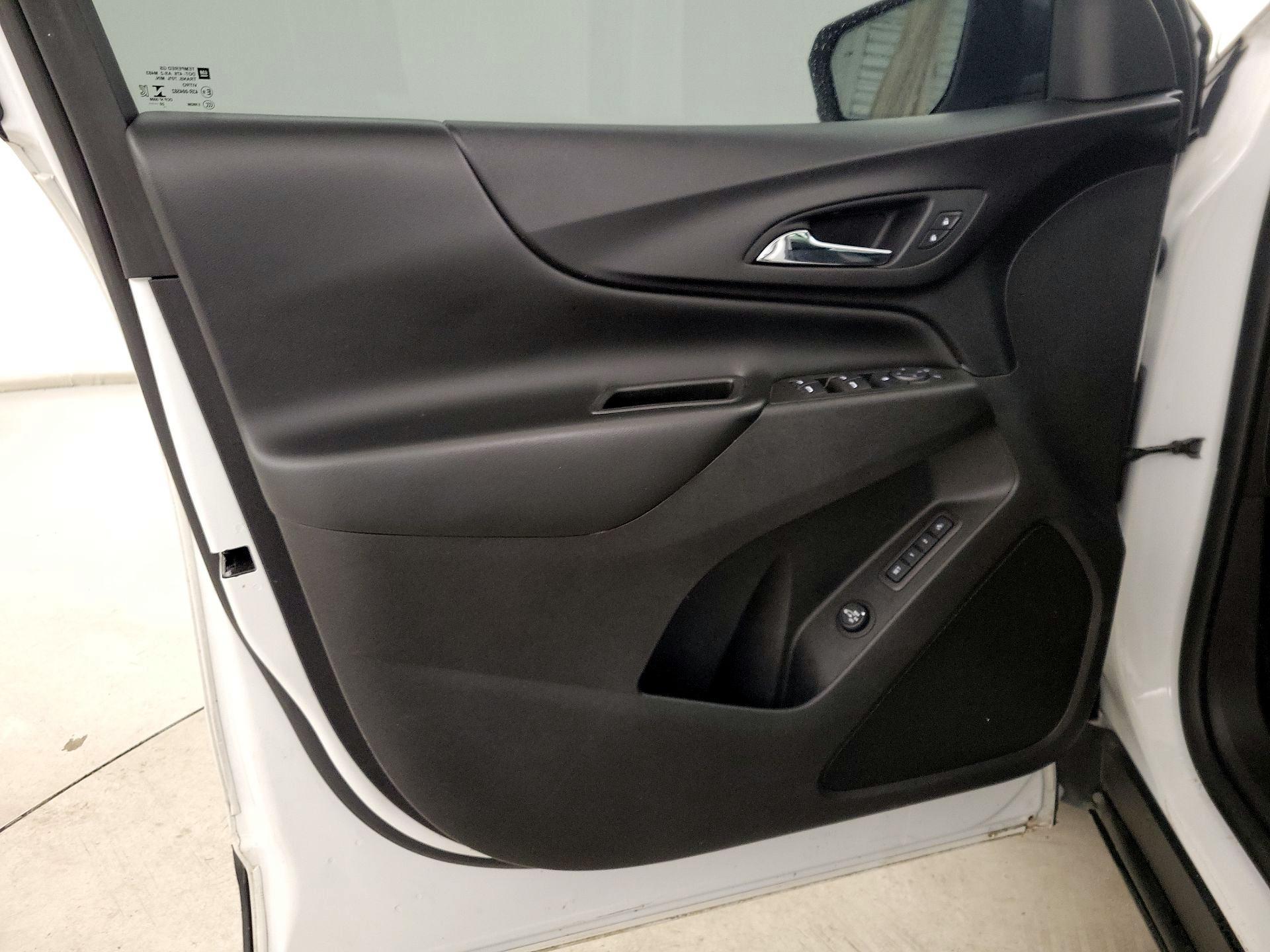 Thumbnail: 2020 Chevrolet Equinox - 12