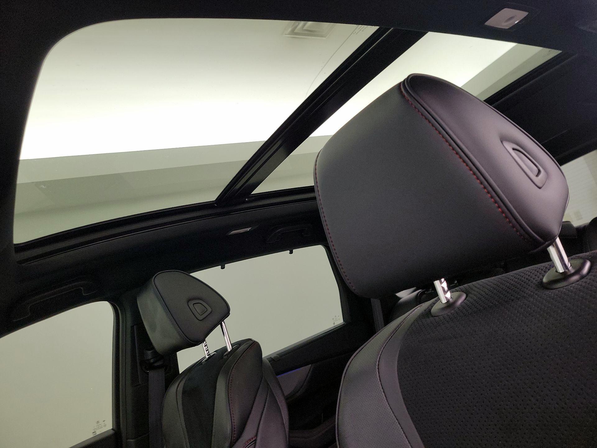 Thumbnail: 2022 Acura MDX - 20