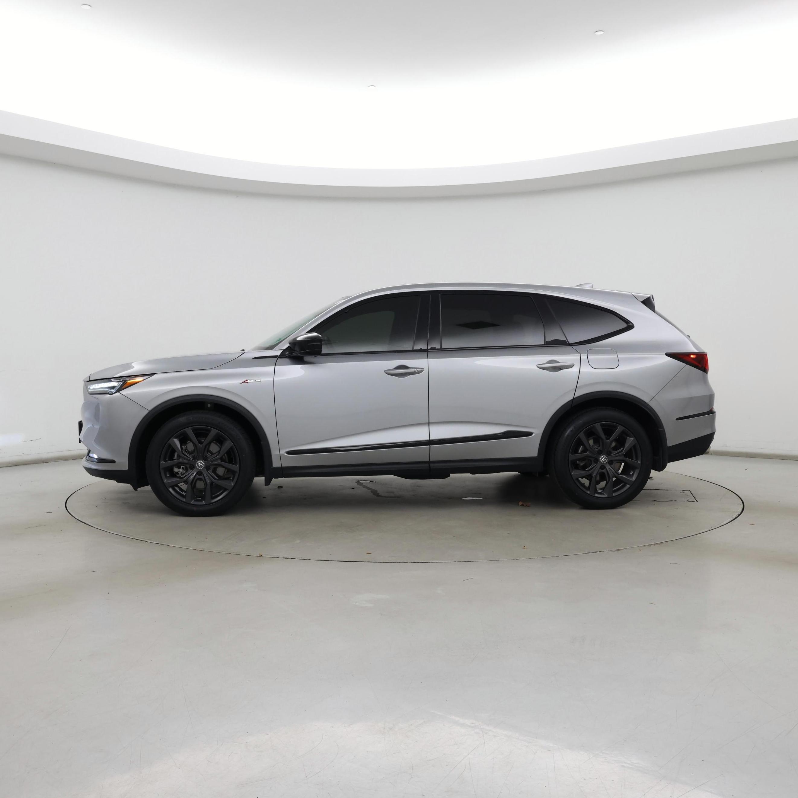 Thumbnail: 2022 Acura MDX - 3