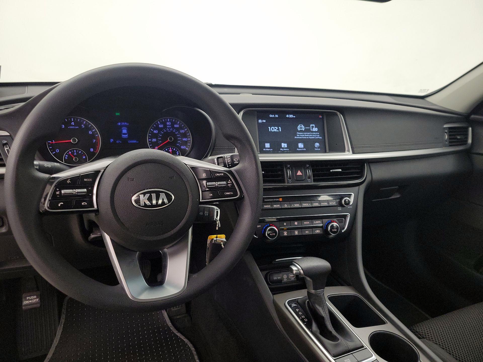 Thumbnail: 2020 Kia Optima - 9