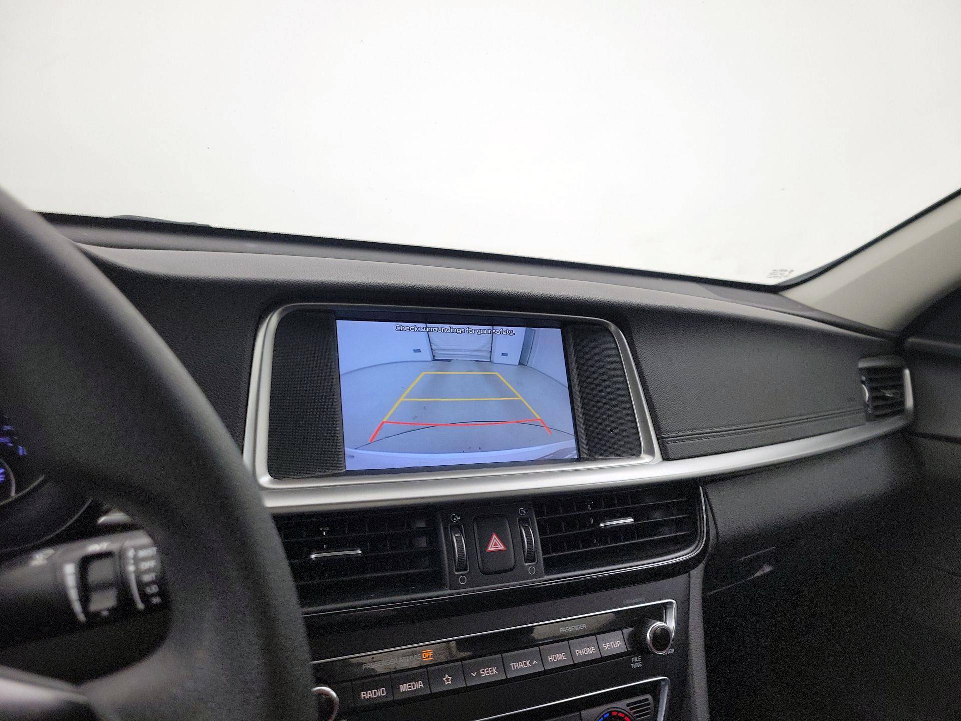 Thumbnail: 2020 Kia Optima - 14