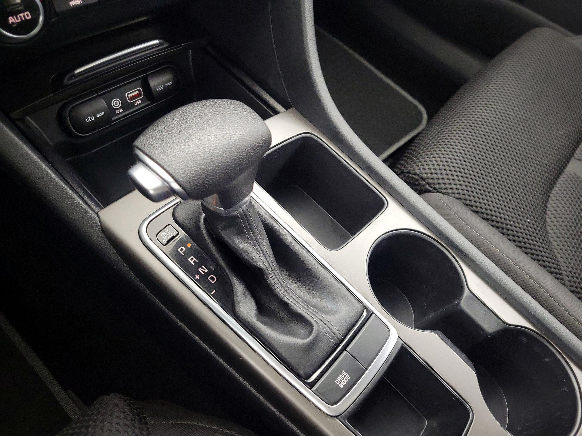 Thumbnail: 2020 Kia Optima - 17