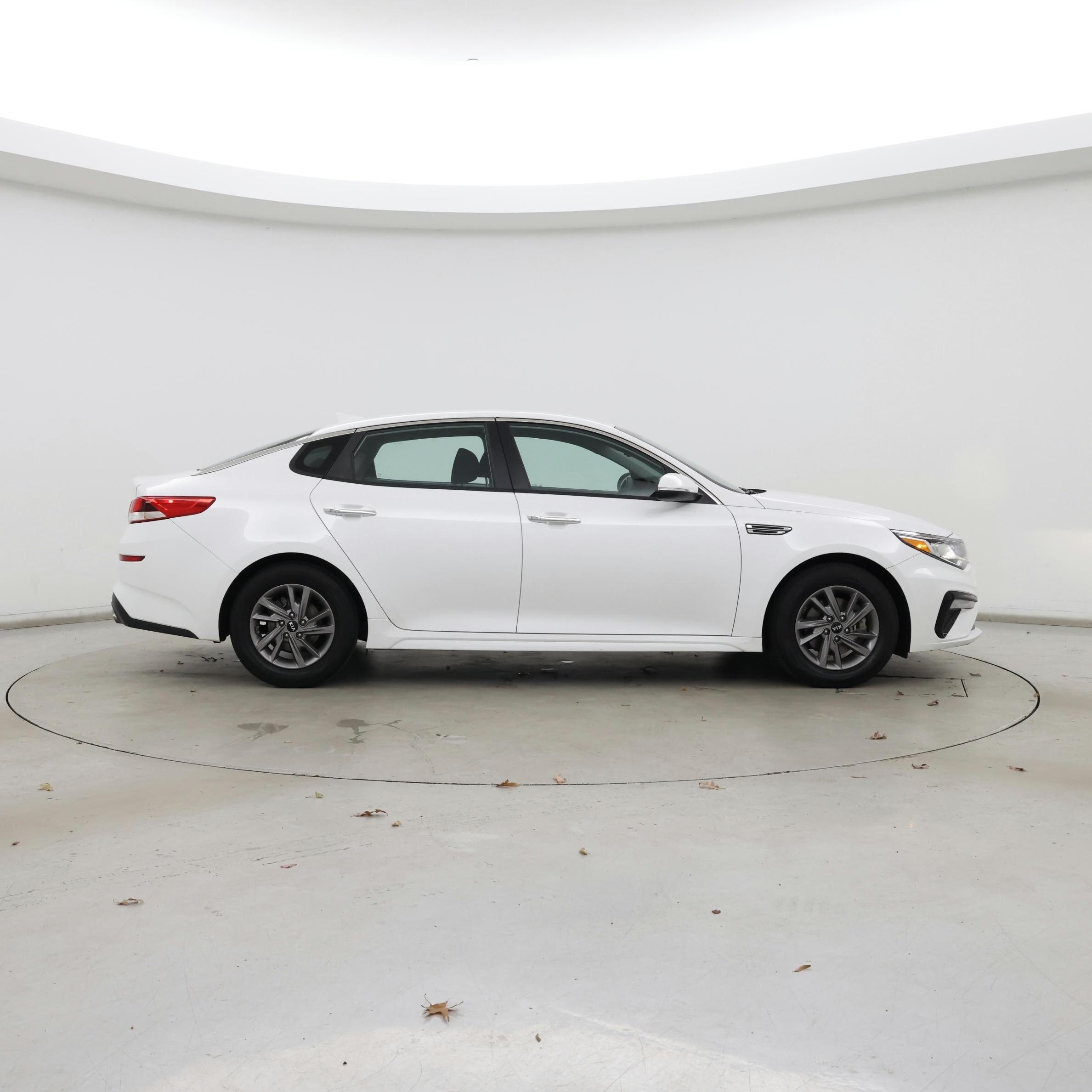 Thumbnail: 2020 Kia Optima - 7