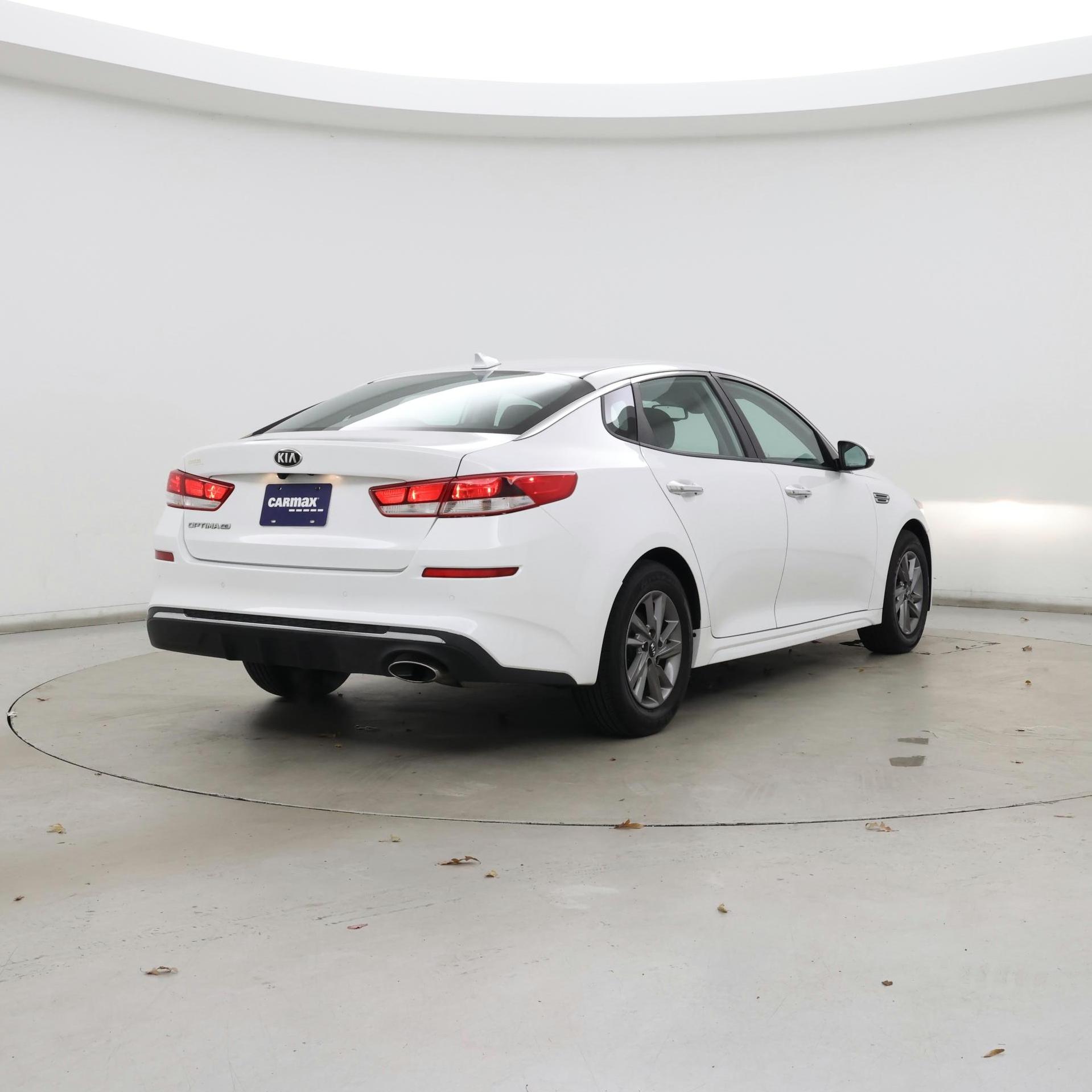 Thumbnail: 2020 Kia Optima - 8