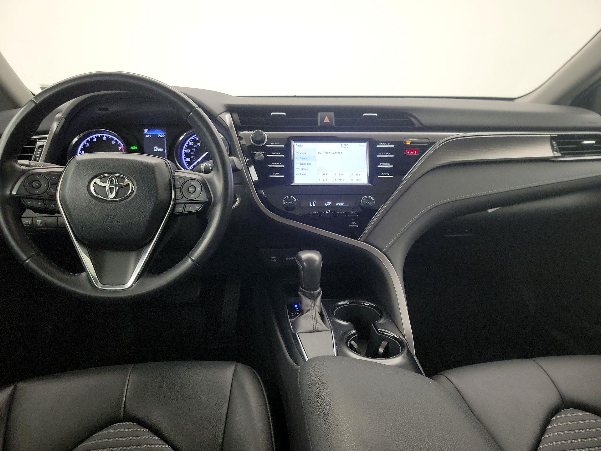 Thumbnail: 2019 Toyota Camry - 9