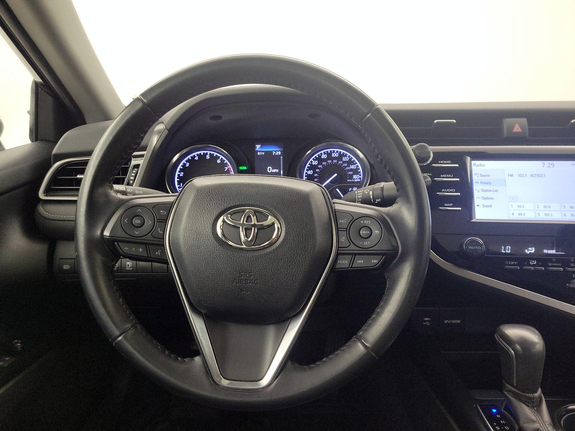 Thumbnail: 2019 Toyota Camry - 10