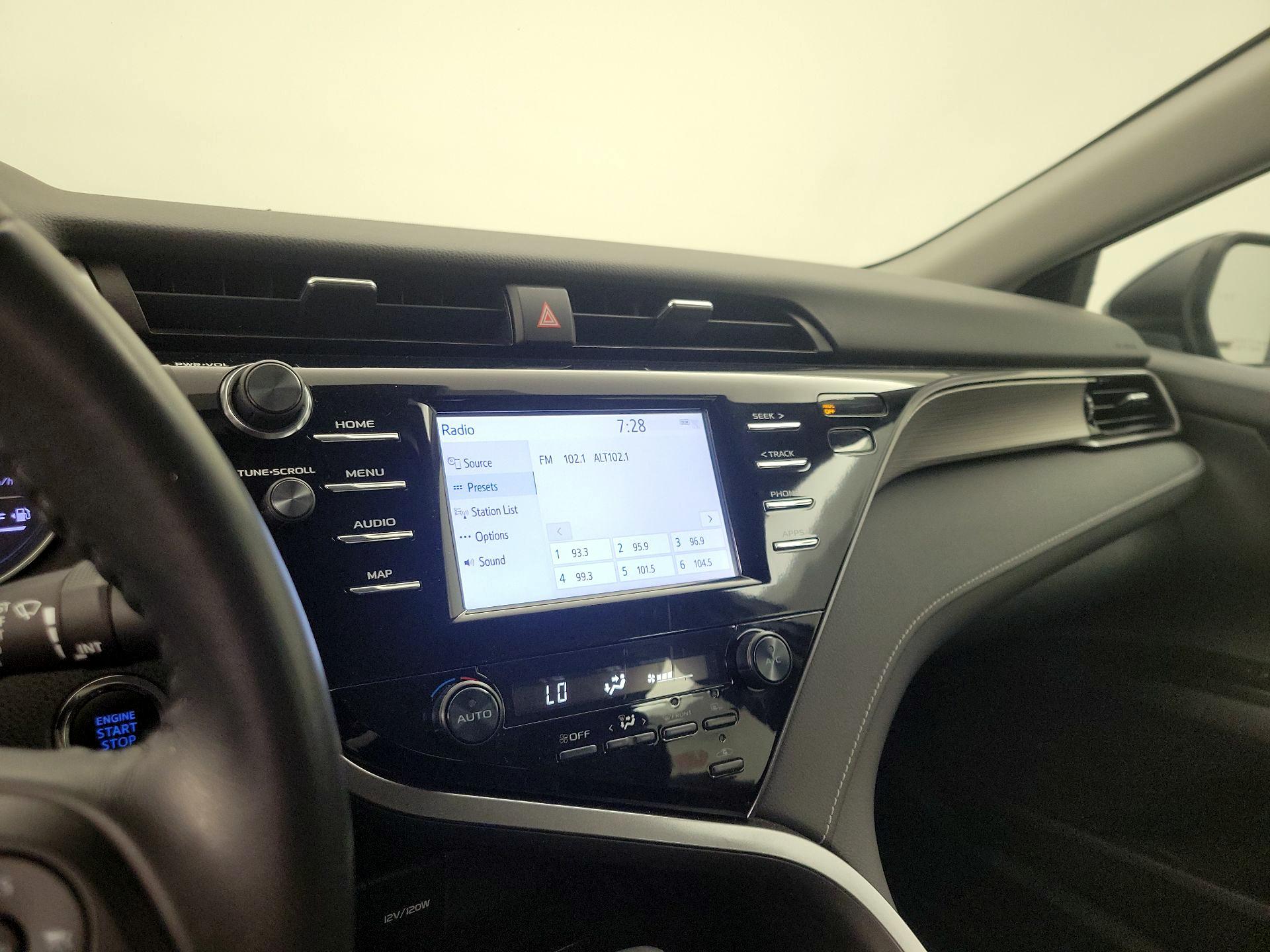 Thumbnail: 2019 Toyota Camry - 15