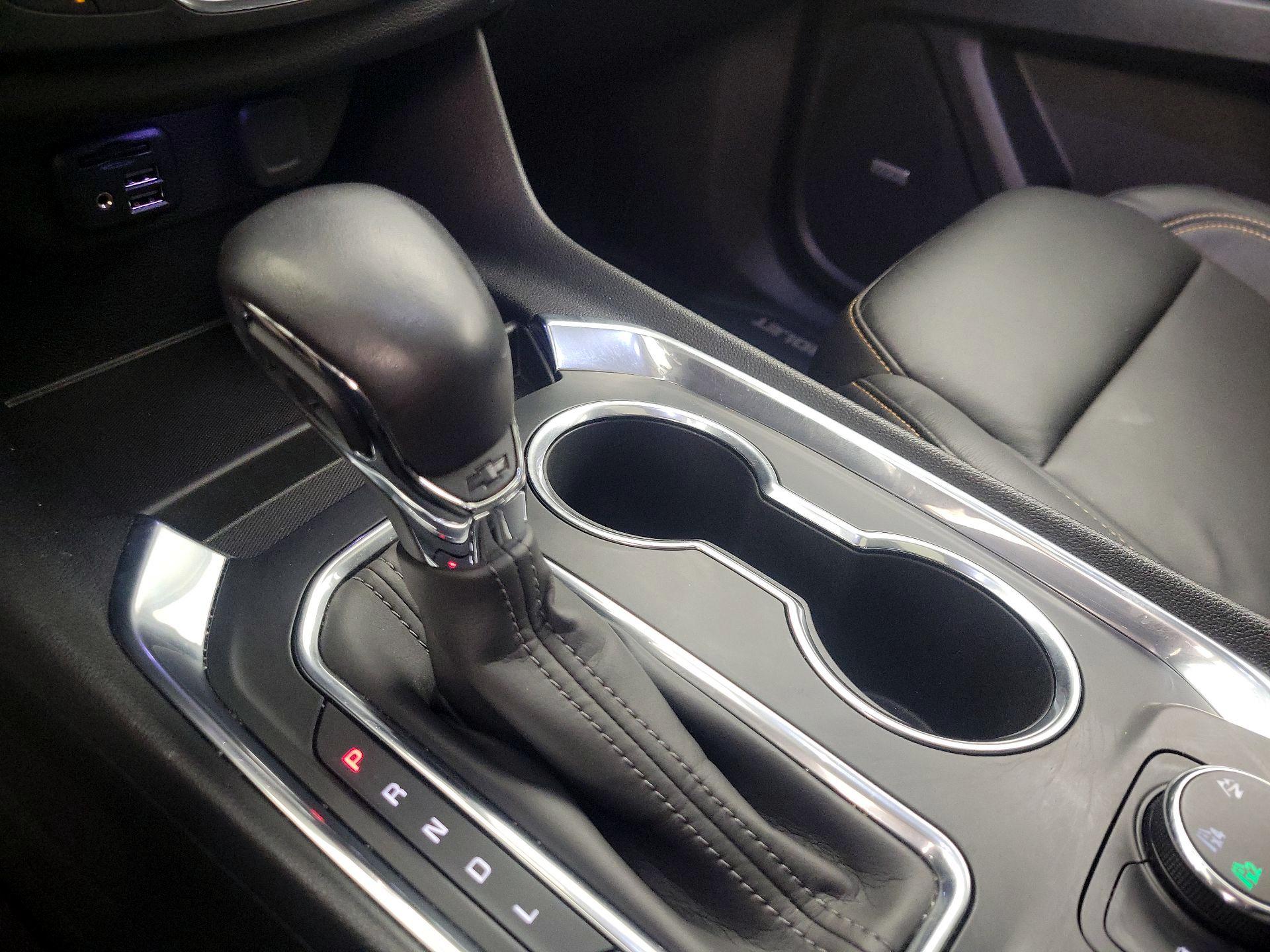 Thumbnail: 2021 Chevrolet Traverse - 17