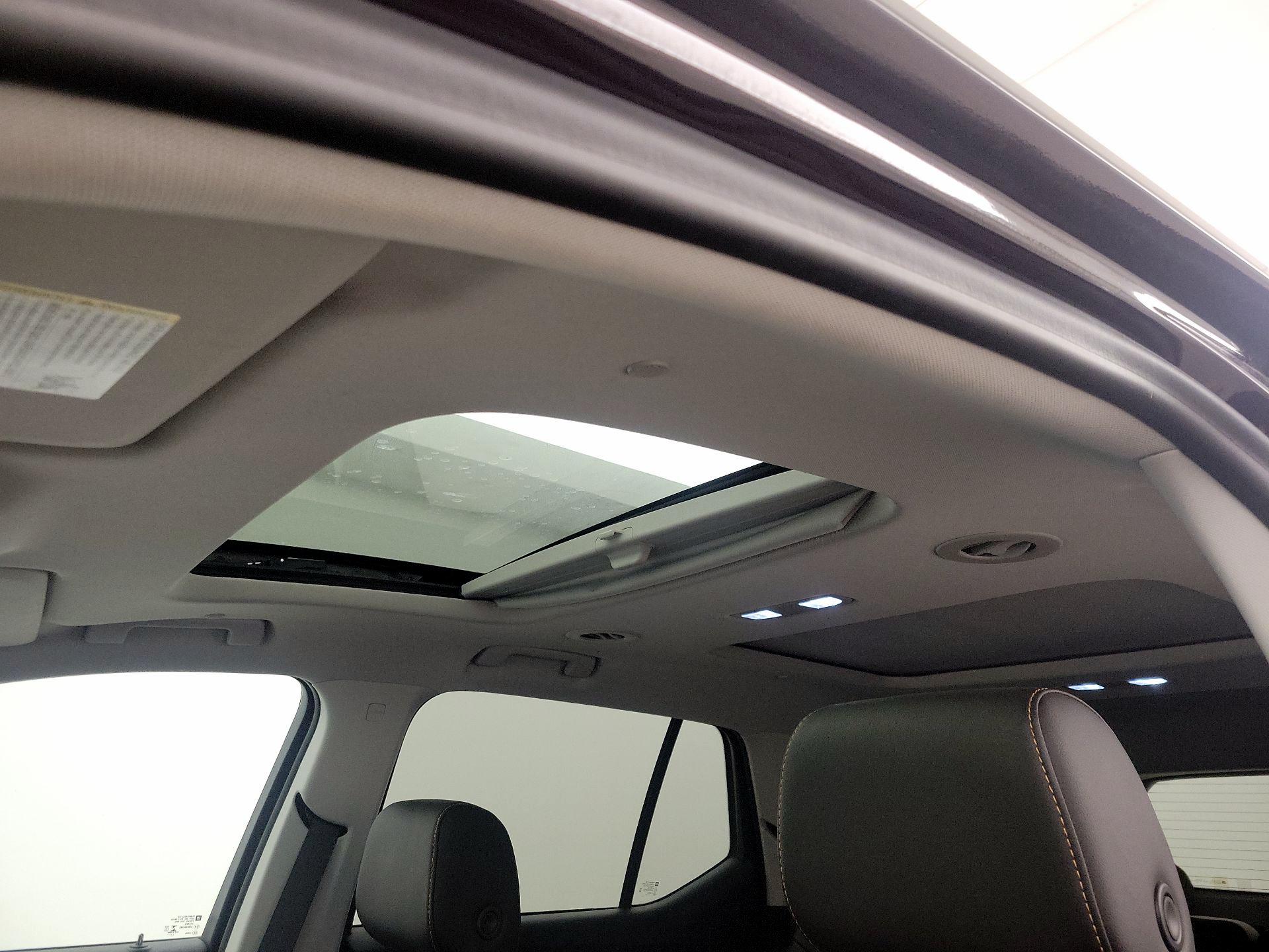 Thumbnail: 2021 Chevrolet Traverse - 19