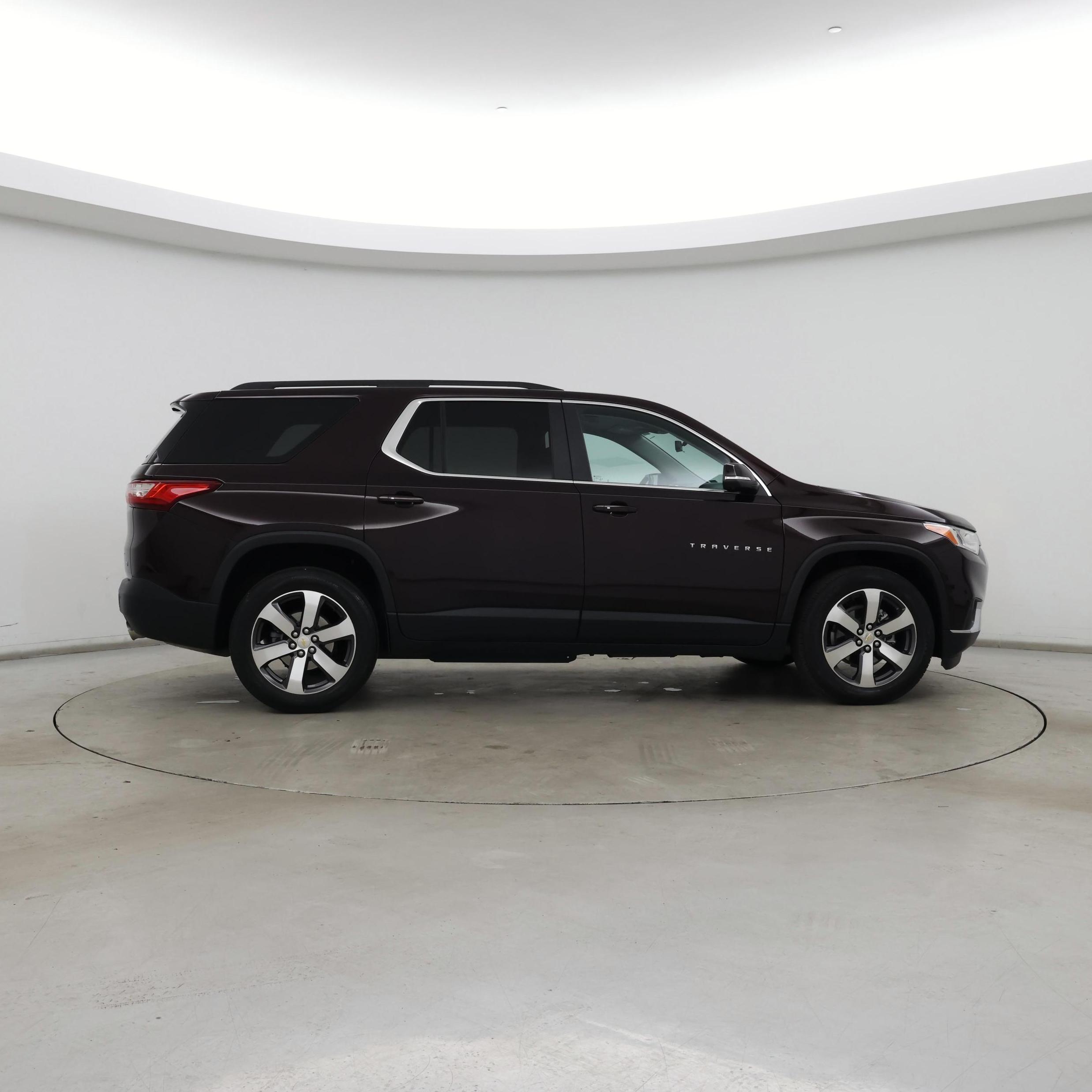 Thumbnail: 2021 Chevrolet Traverse - 7